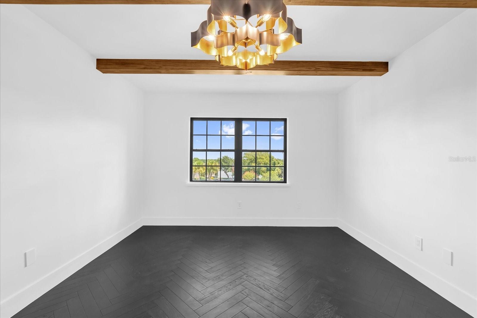 Image 29 of 53 For 100 Interlachen Avenue 404