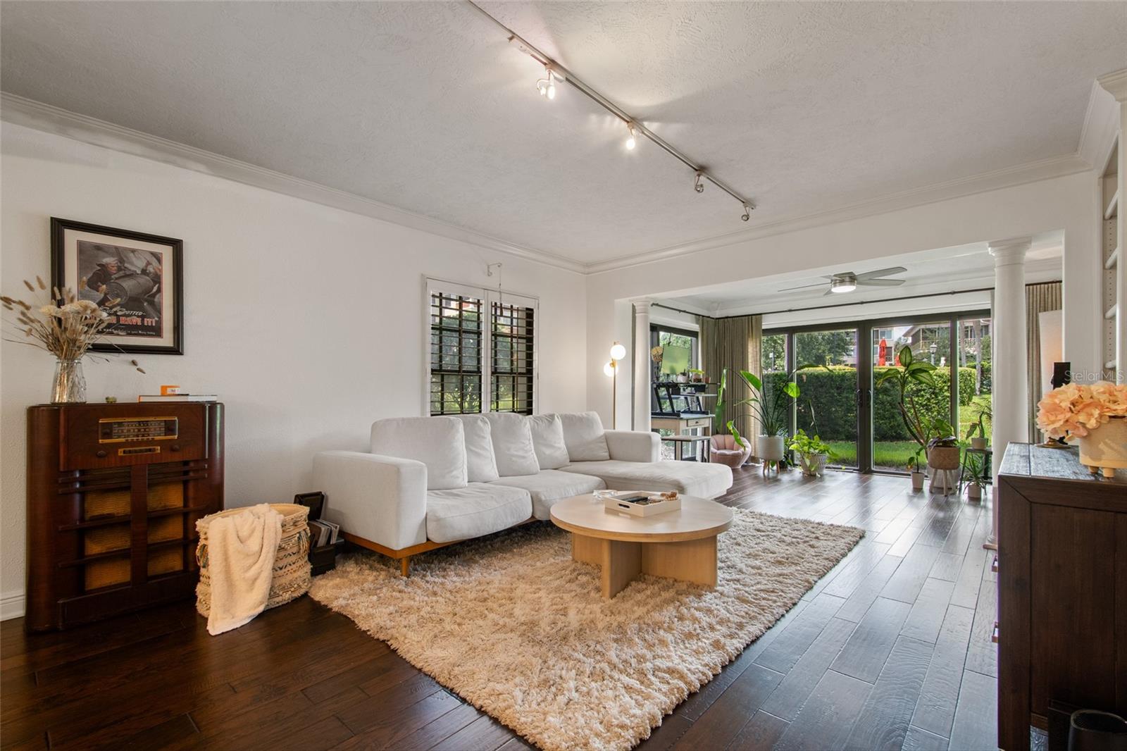 Image 25 of 58 For 104 Interlachen Avenue 114