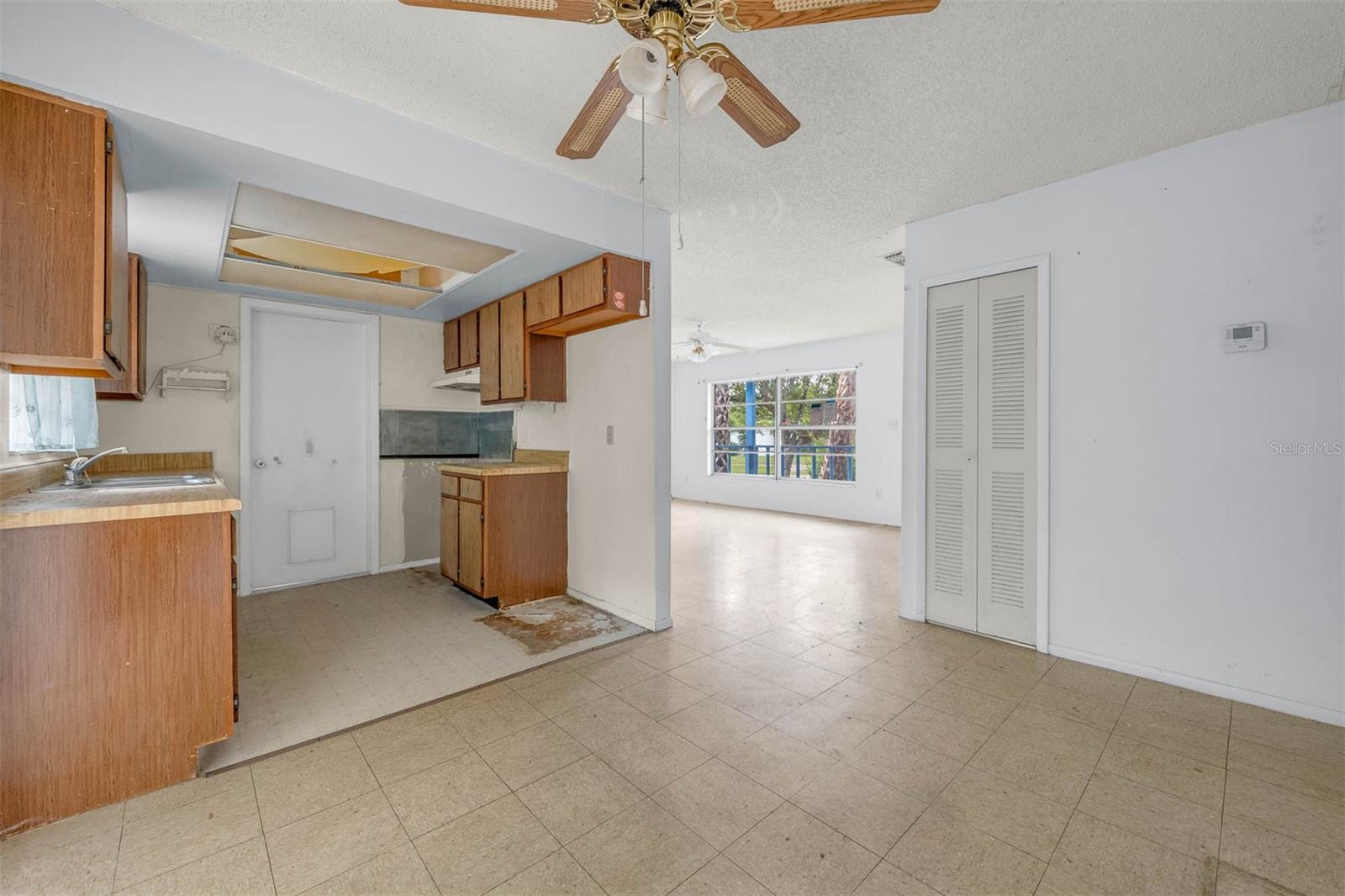 Image 10 of 36 For 881 Kimball Drive