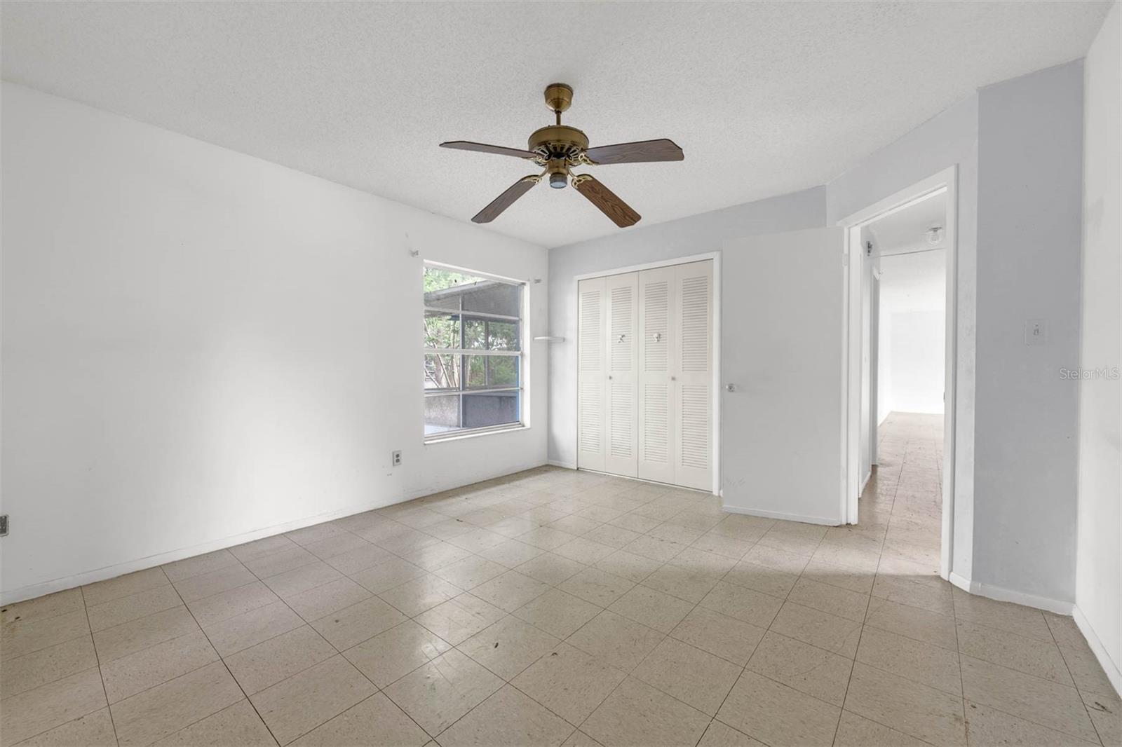 Image 19 of 36 For 881 Kimball Drive
