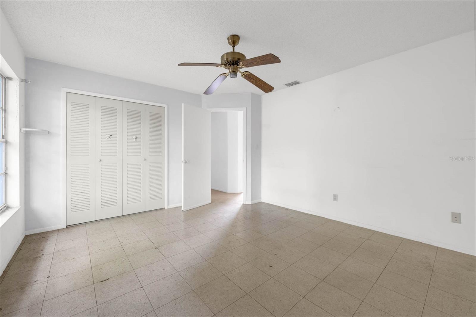 Image 20 of 36 For 881 Kimball Drive