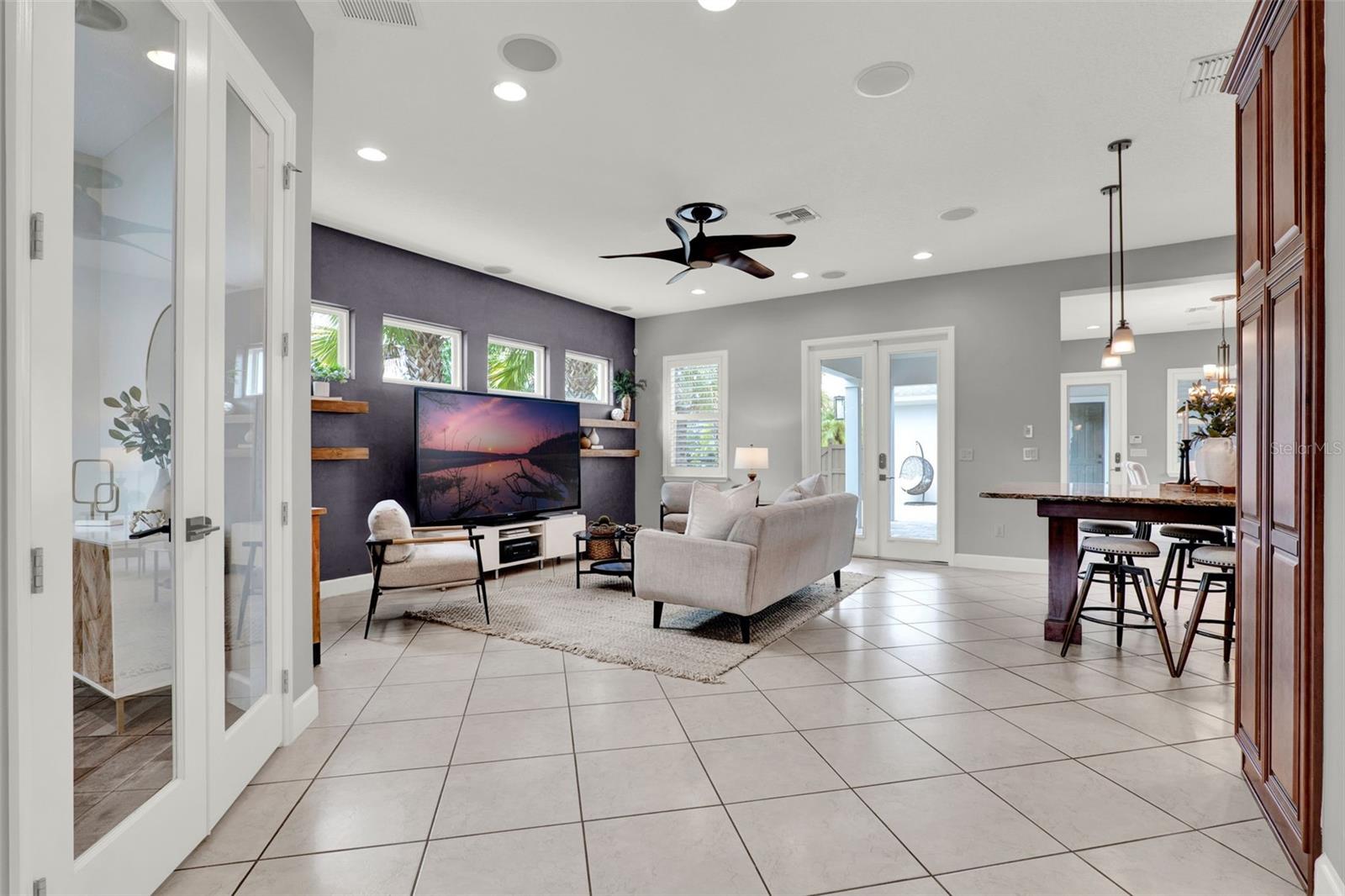 Image 22 of 62 For 14085 Mcfadden Lane