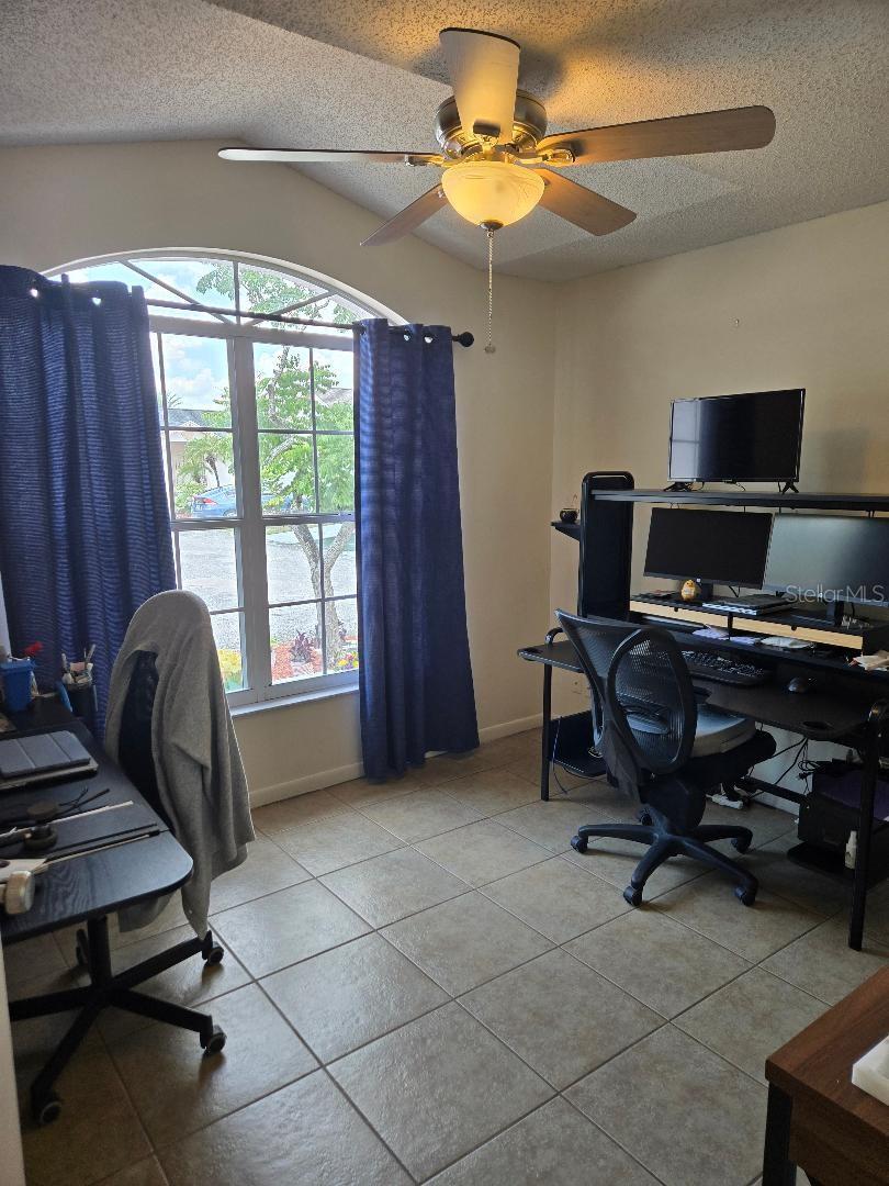 Image 14 of 21 For 4026 Montara Court
