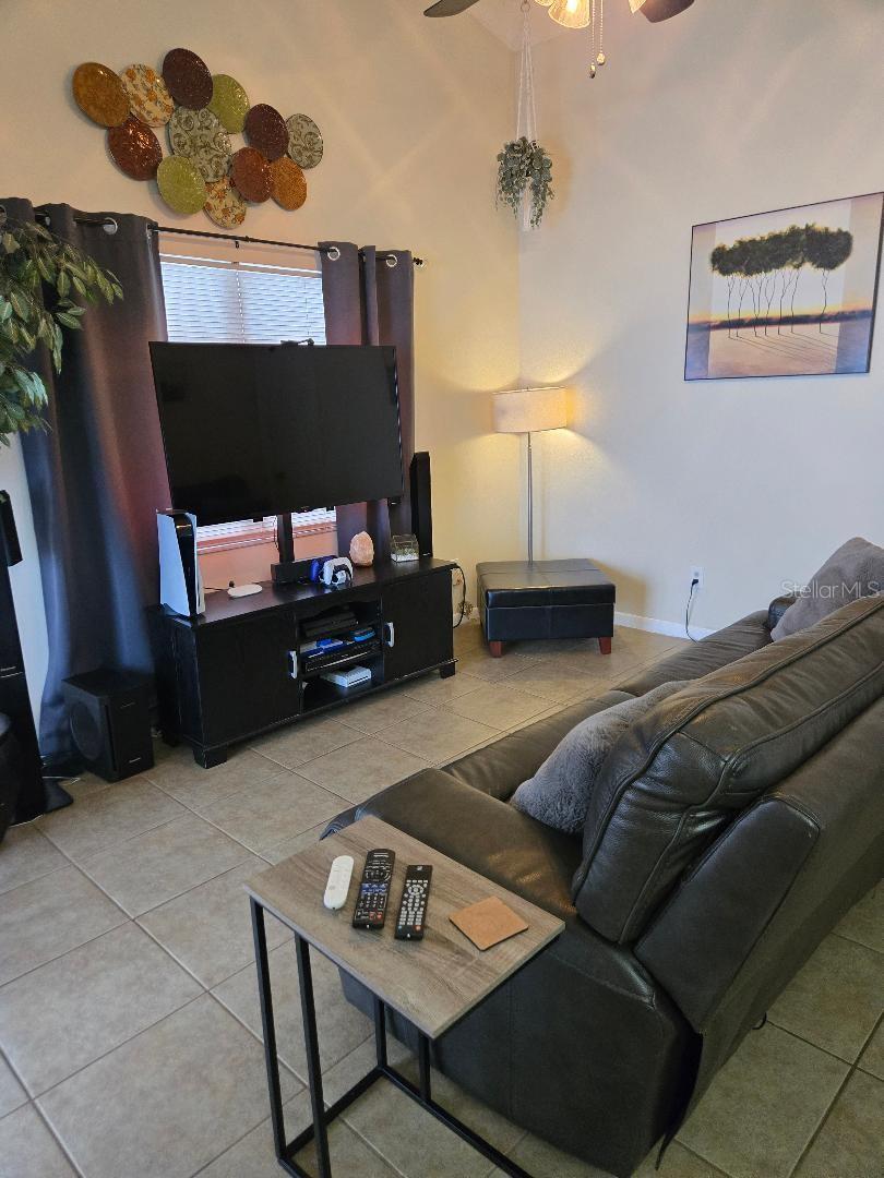 Image 4 of 21 For 4026 Montara Court