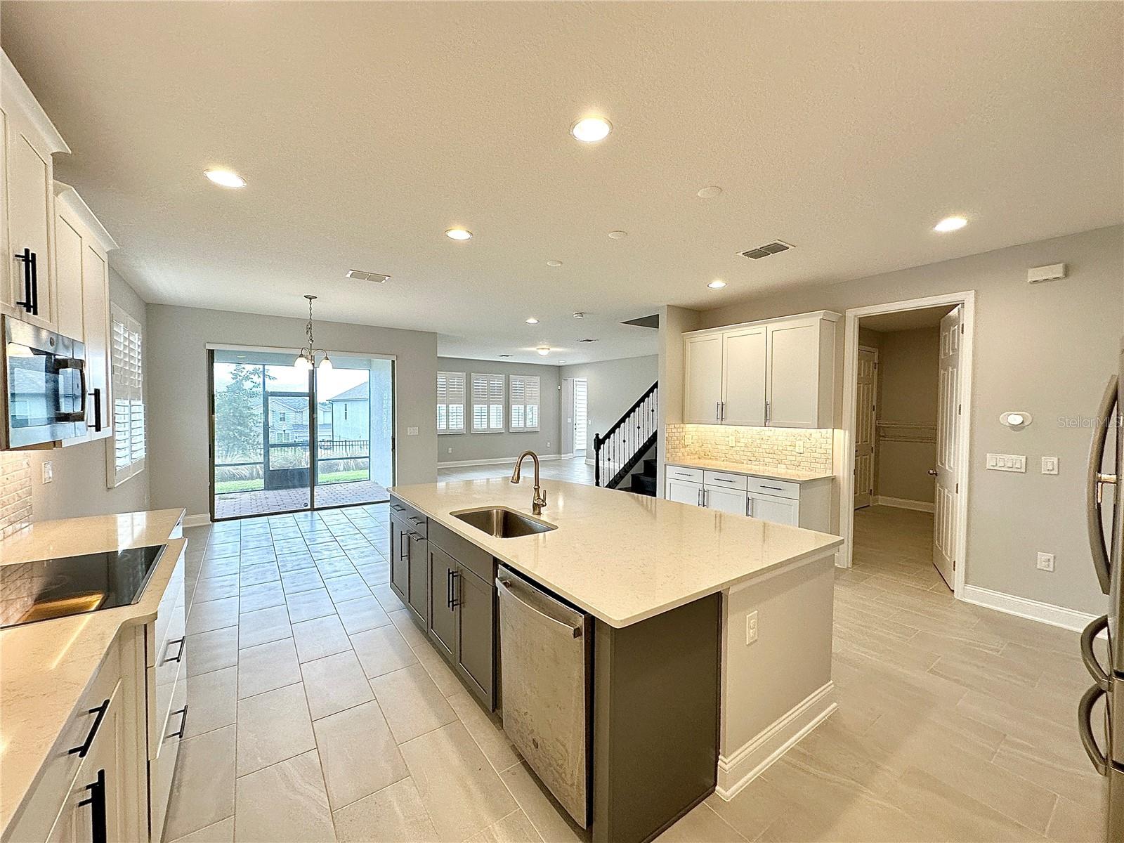 Image 10 of 37 For 13185 Blossom Valley Drive