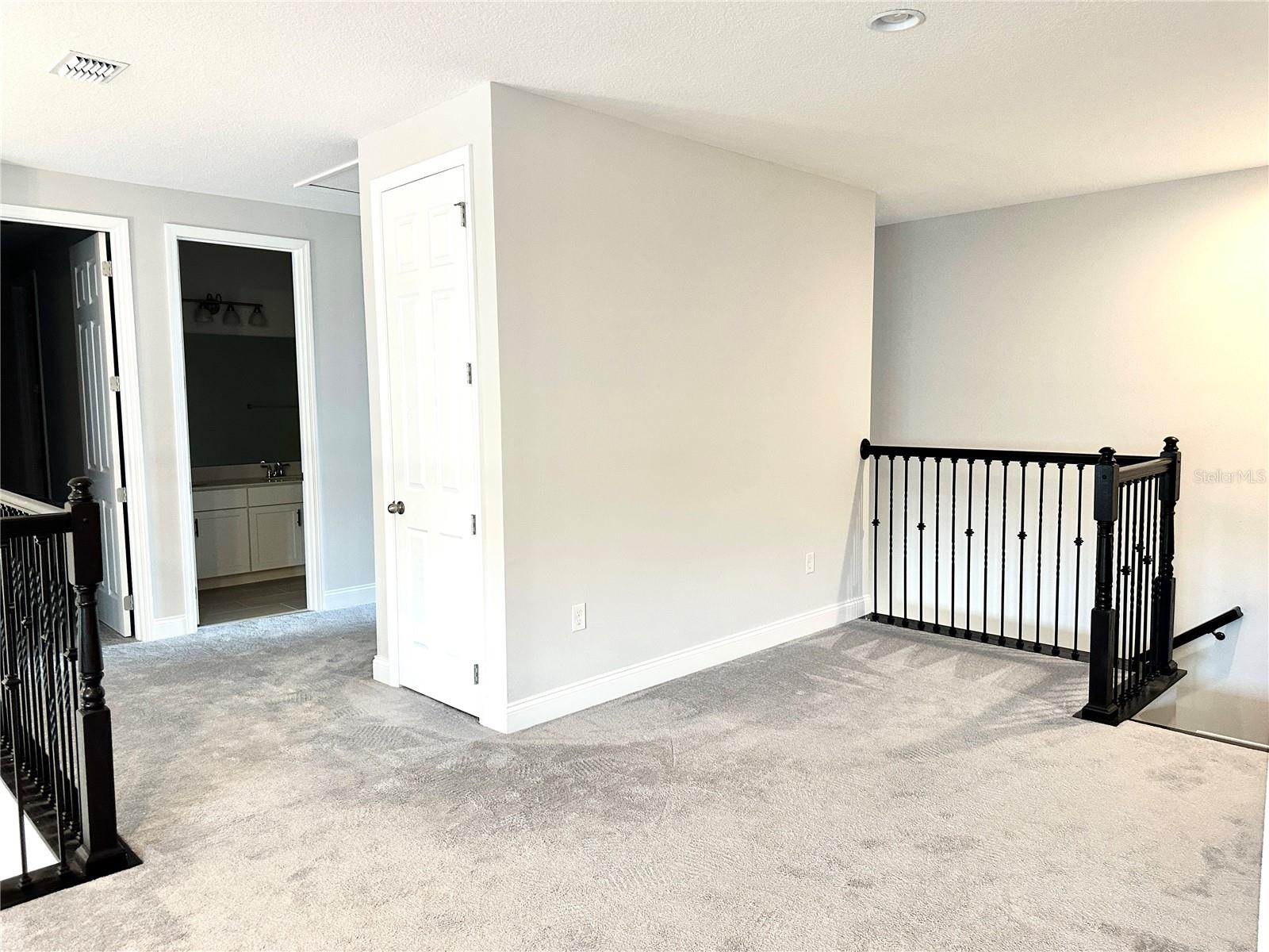 Image 18 of 37 For 13185 Blossom Valley Drive