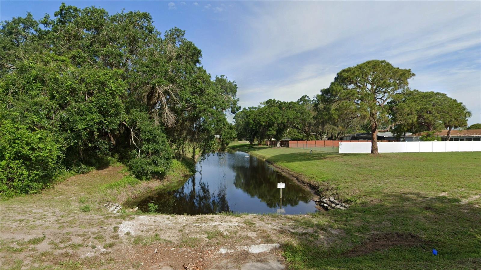 Image 6 of 15 For 7416 Spring Court