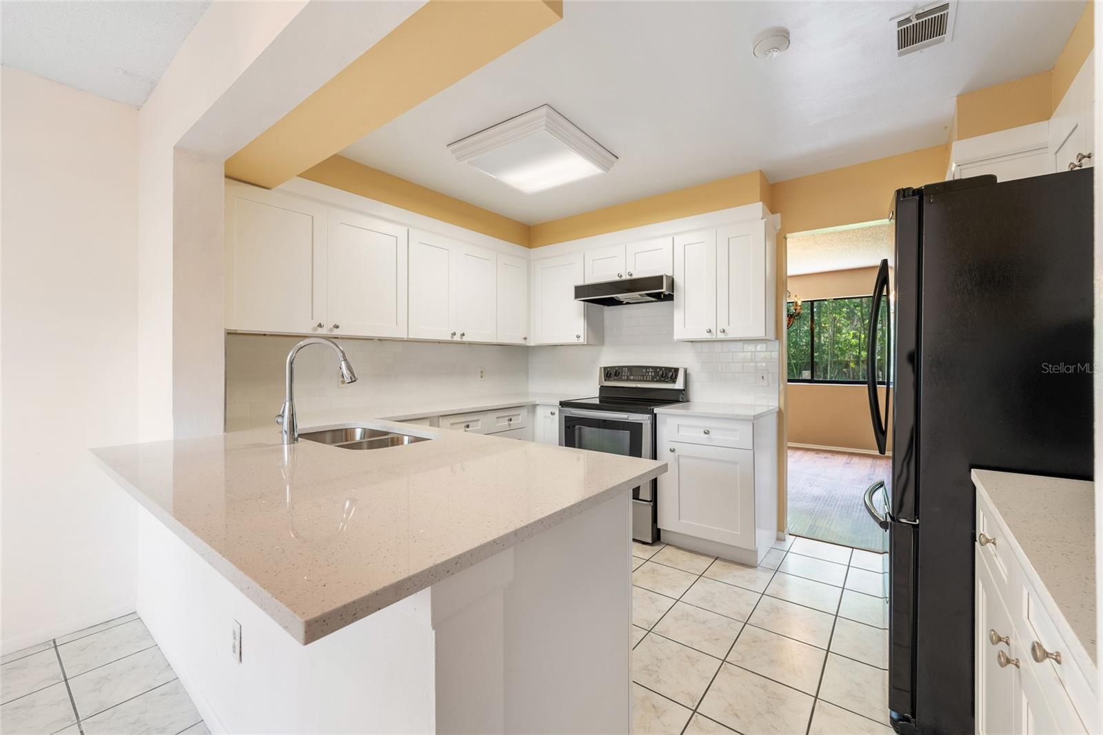 Image 6 of 19 For 358 Winchester Court