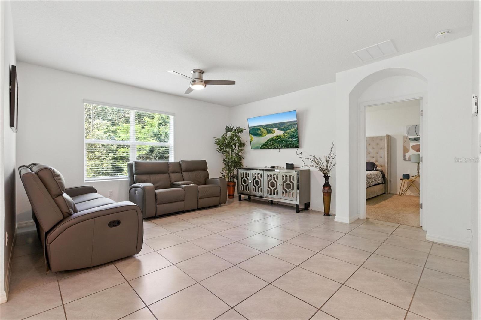 Image 13 of 36 For 3741 Crimson Clover Drive