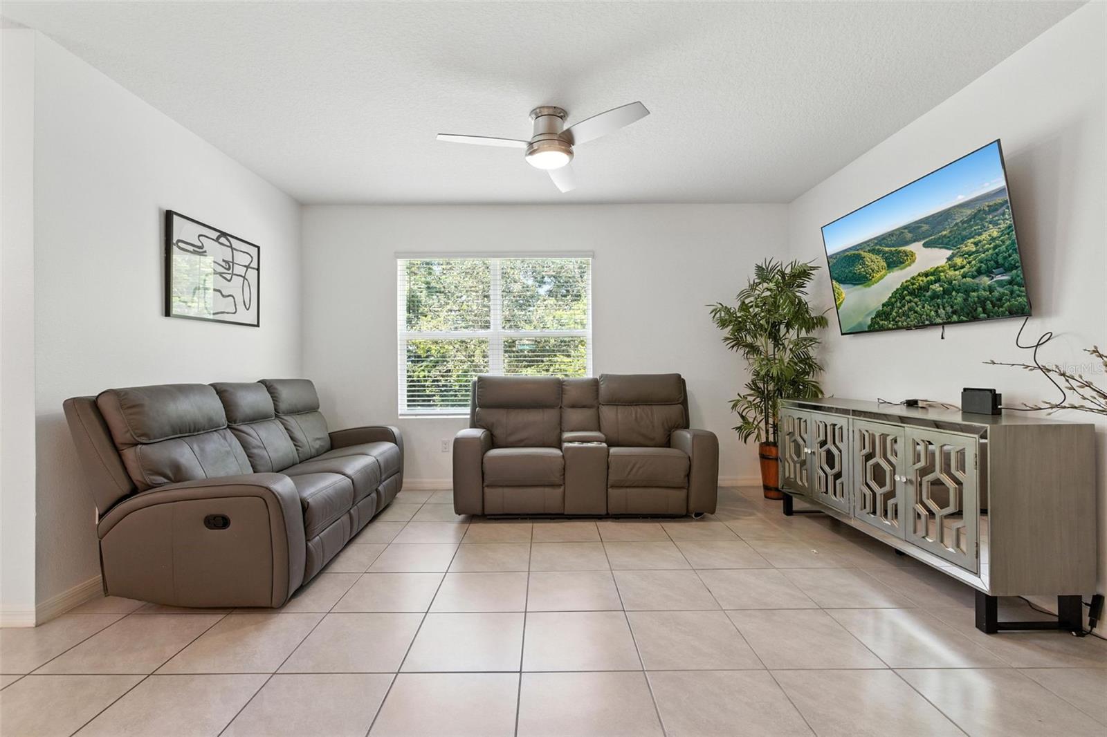 Image 14 of 36 For 3741 Crimson Clover Drive
