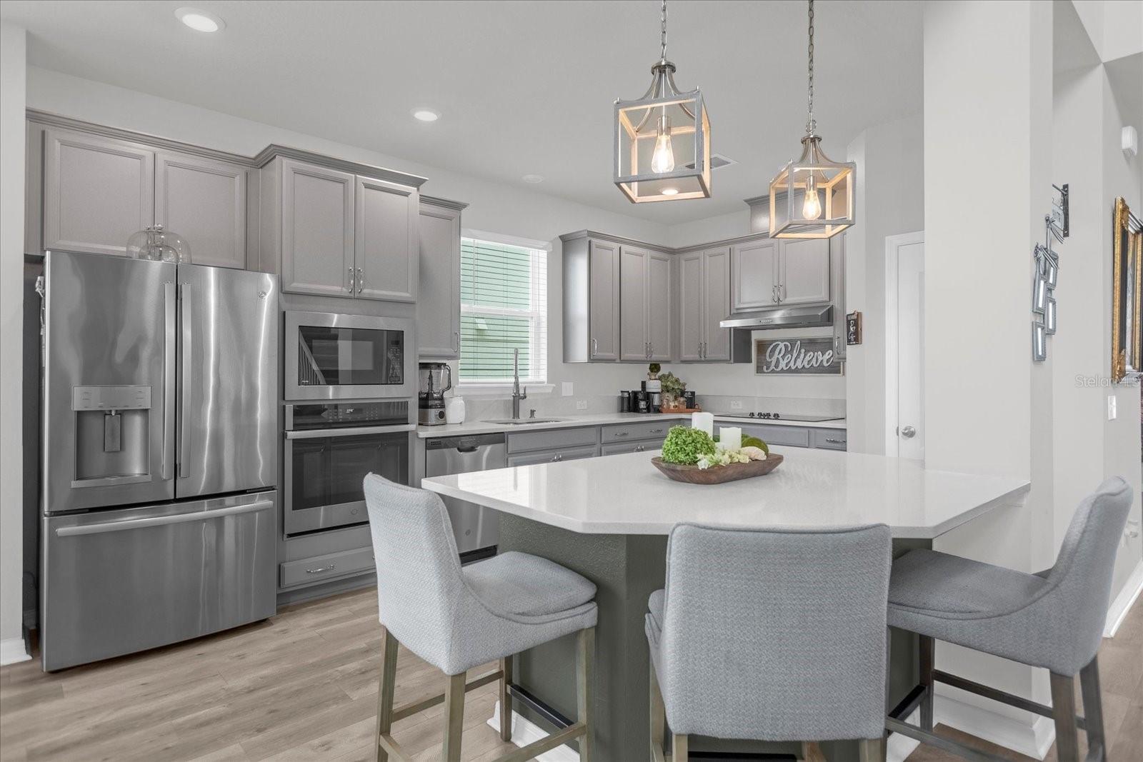 Image 11 of 40 For 17027 Crestmont Boulevard