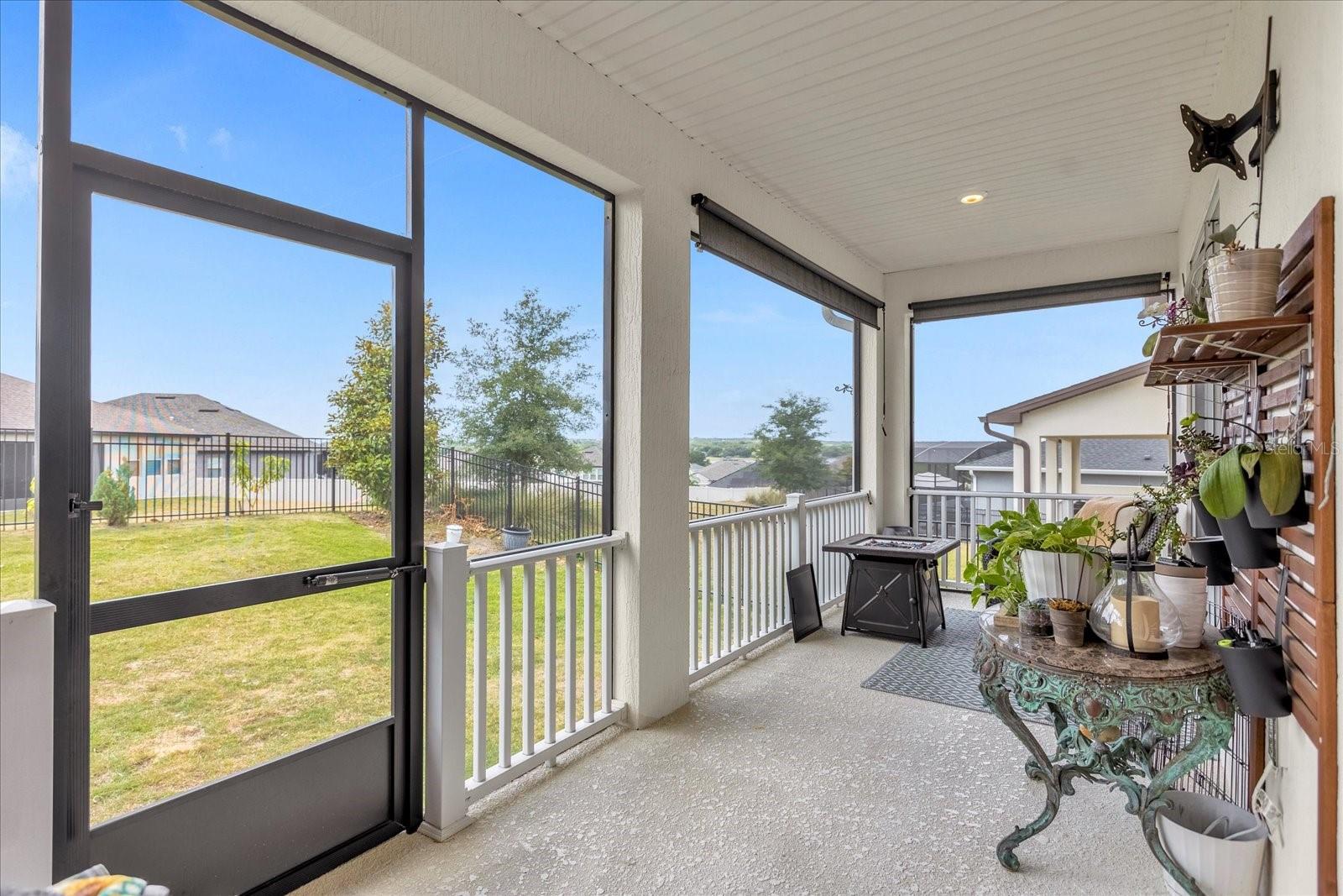 Image 12 of 40 For 17027 Crestmont Boulevard