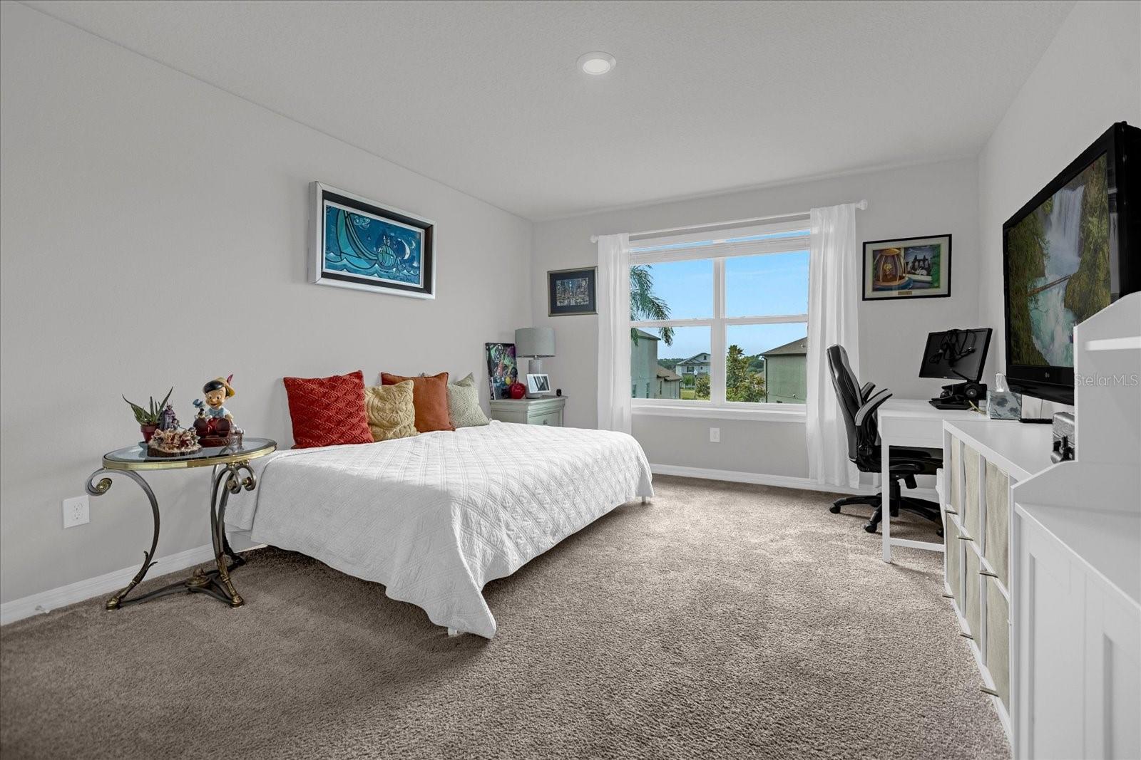 Image 14 of 40 For 17027 Crestmont Boulevard