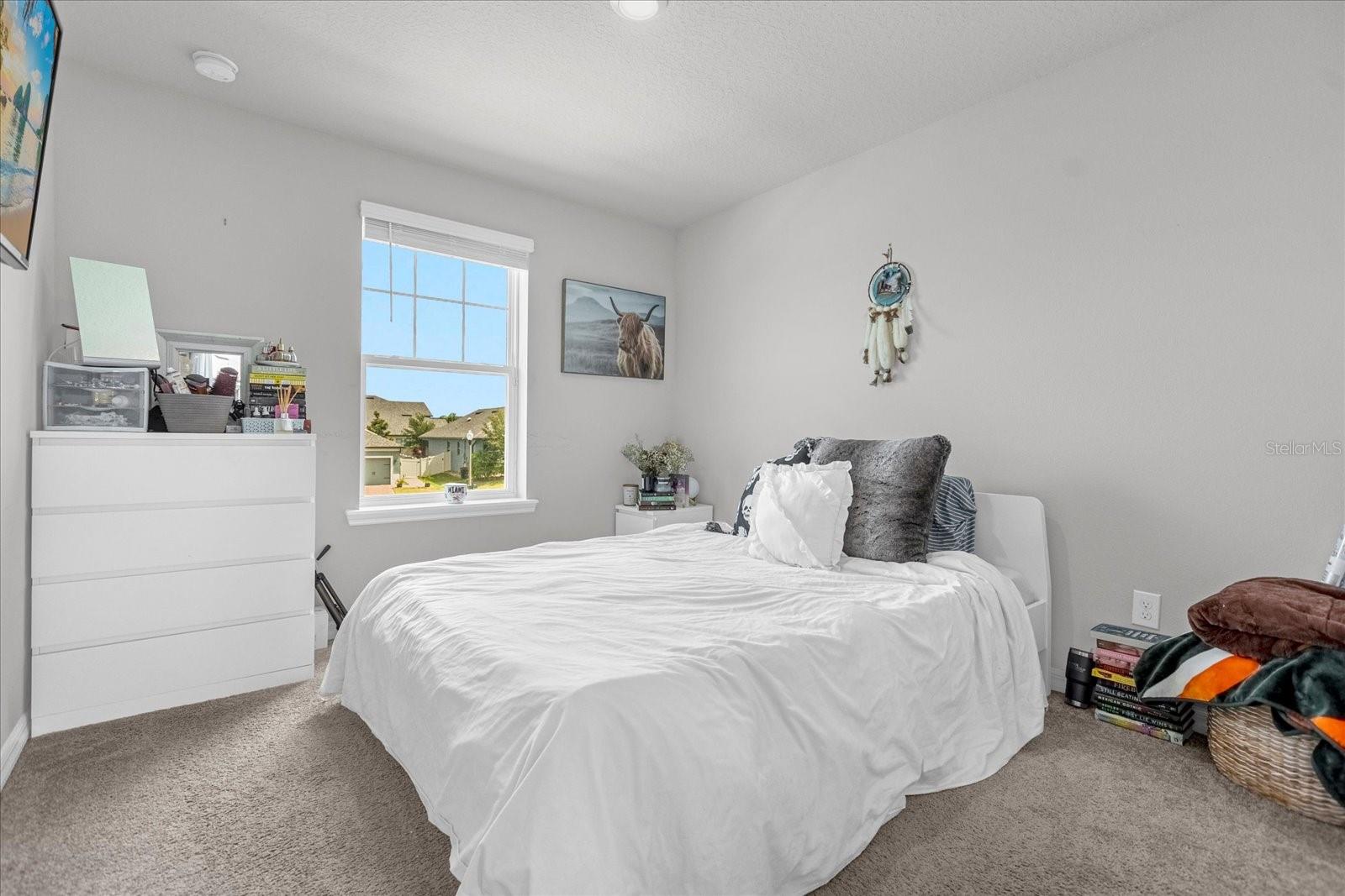 Image 18 of 40 For 17027 Crestmont Boulevard