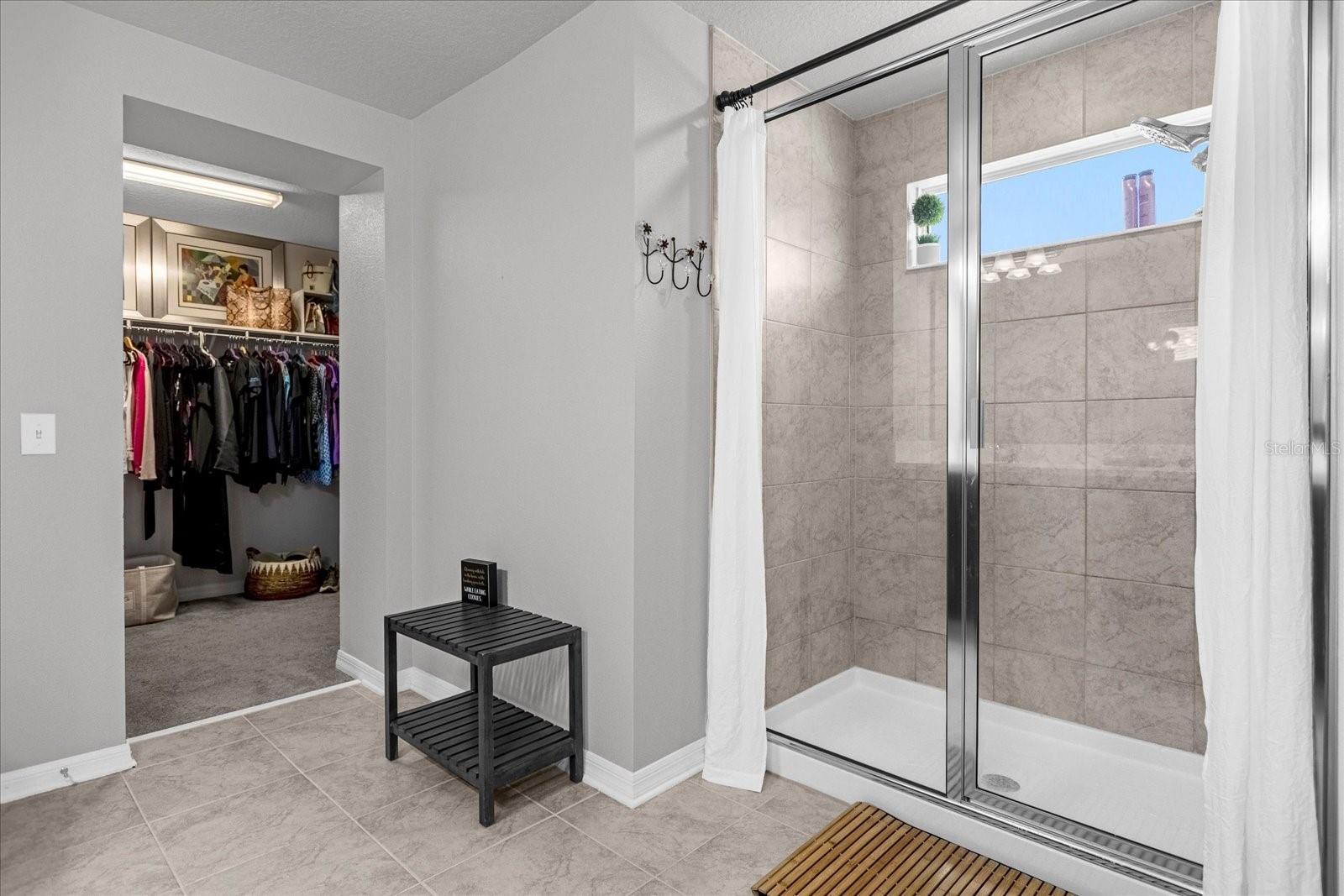 Image 26 of 40 For 17027 Crestmont Boulevard