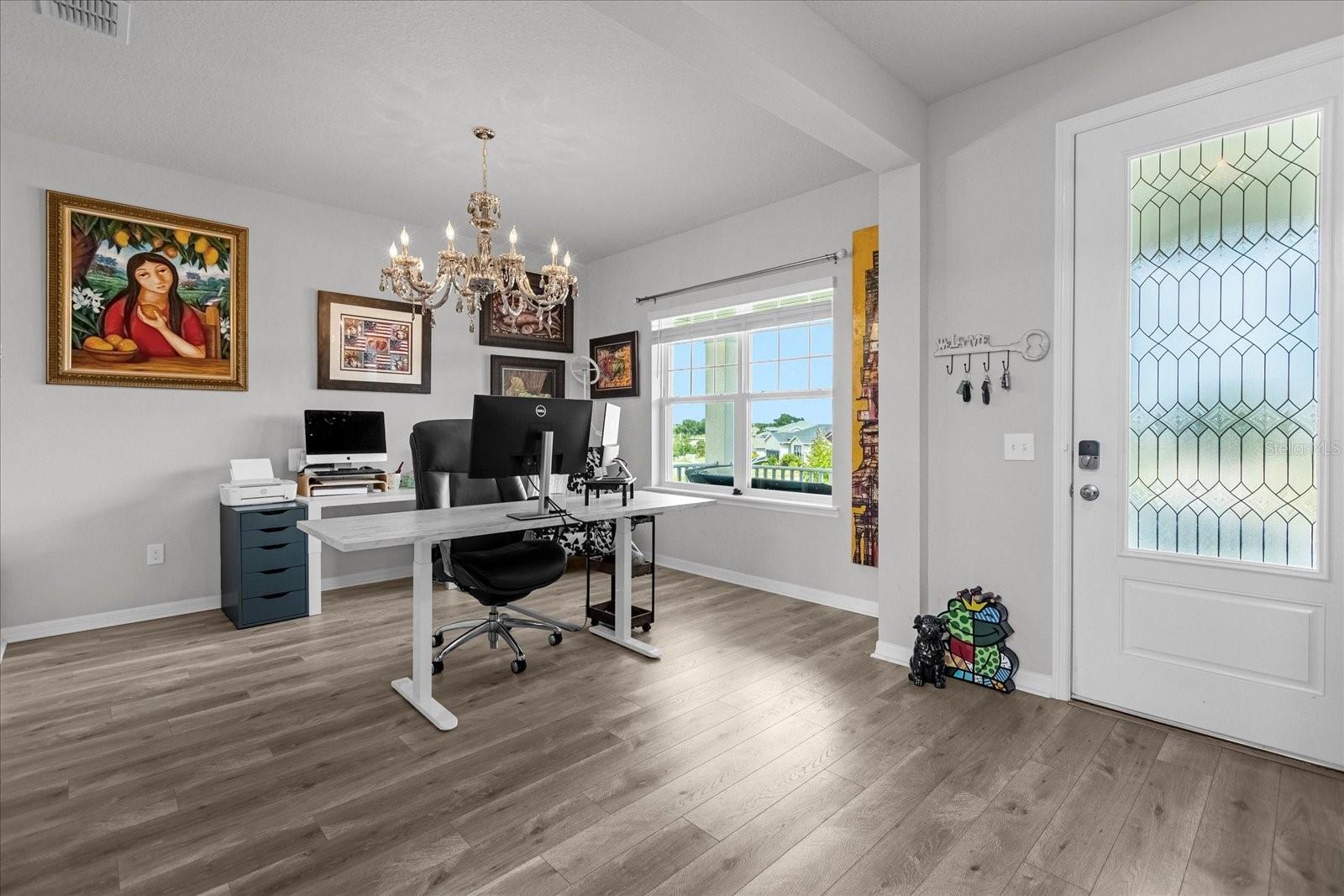 Image 3 of 40 For 17027 Crestmont Boulevard