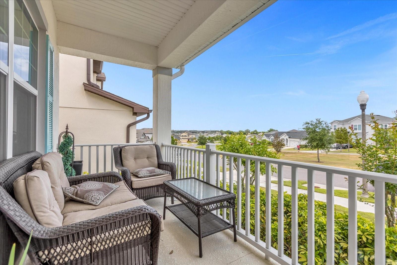 Image 34 of 40 For 17027 Crestmont Boulevard