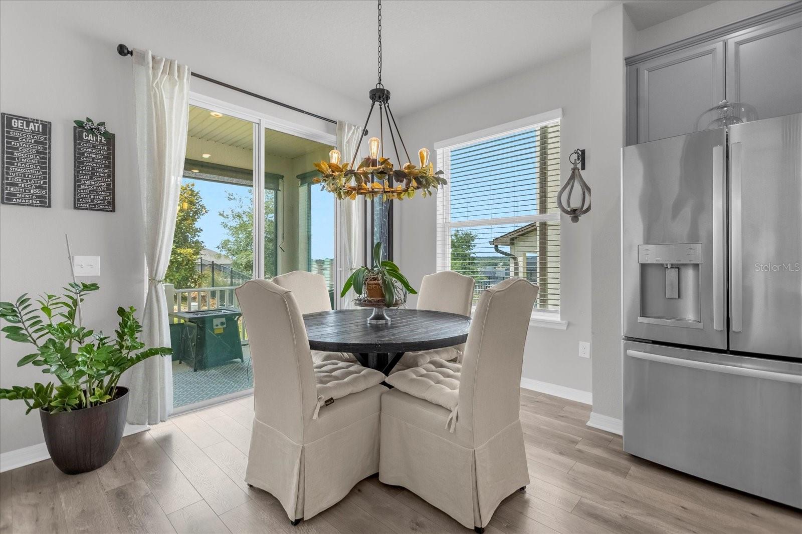 Image 8 of 40 For 17027 Crestmont Boulevard