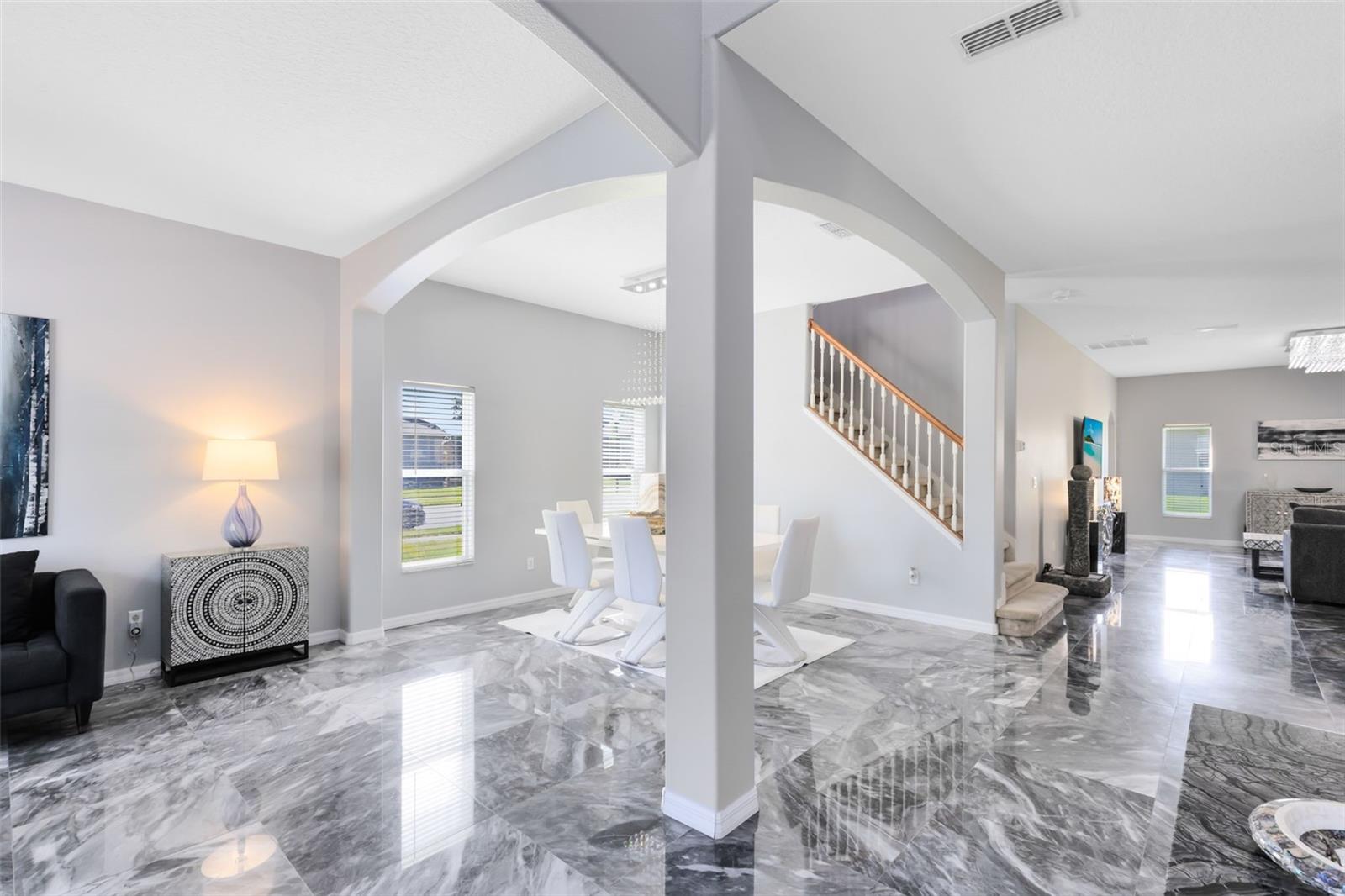 Image 9 of 47 For 2510 Black Lake Boulevard