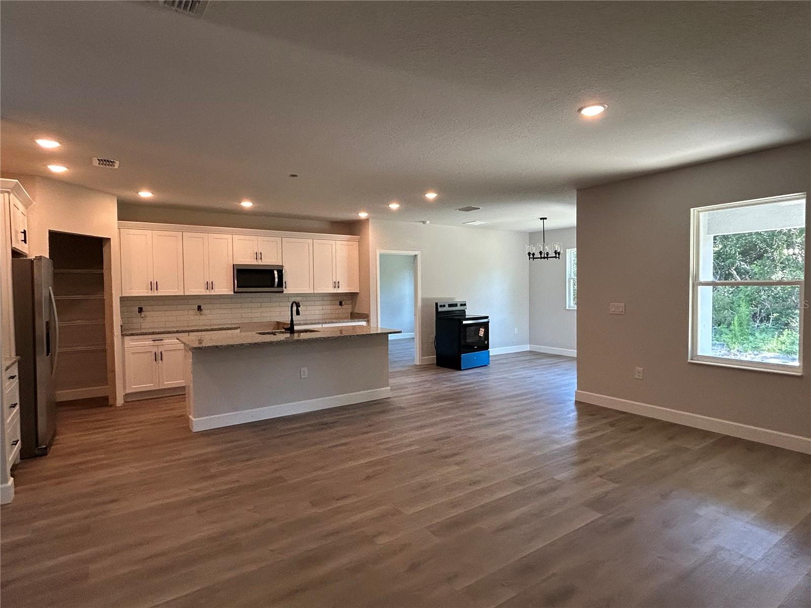 Image 5 of 15 For 8646 Capilla Street