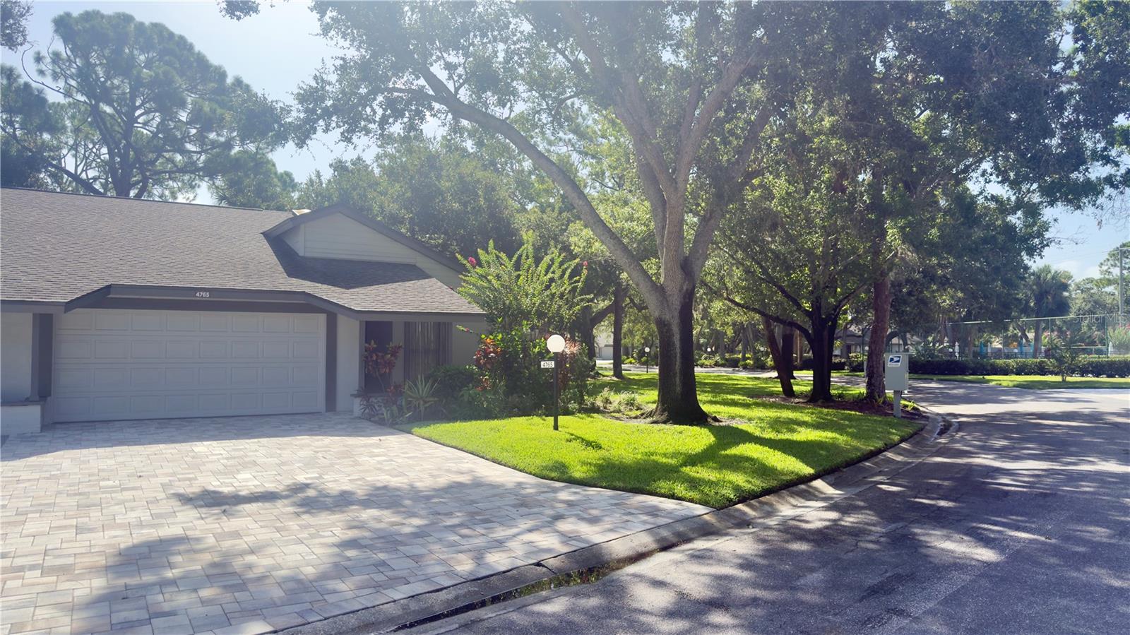 Image 2 of 26 For 4765 Oak Forest Drive W 47