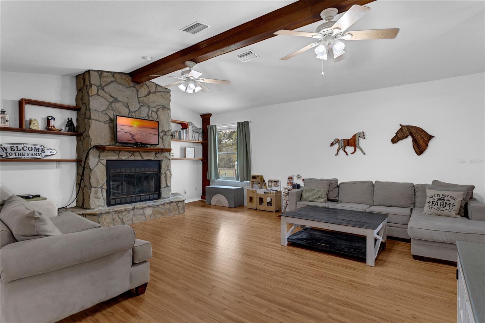 Image 6 of 39 For 23210 Brouwertown Road