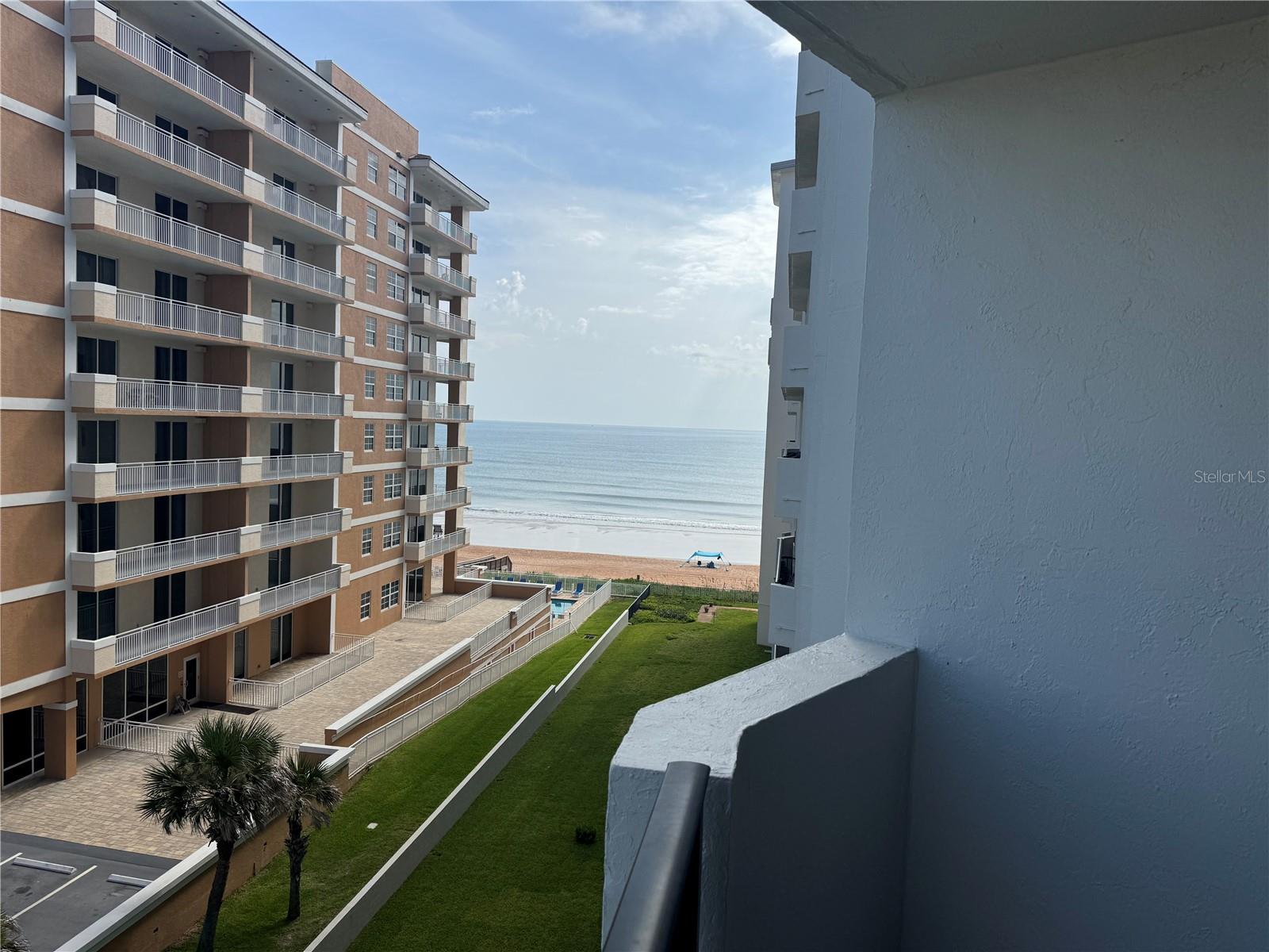 Image 2 of 50 For 1415 Ocean Shore Boulevard 511