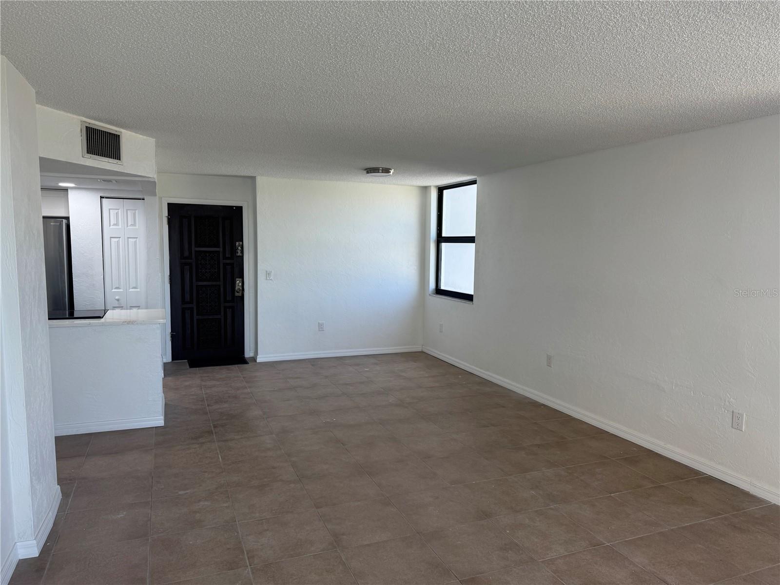 Image 3 of 50 For 1415 Ocean Shore Boulevard 511