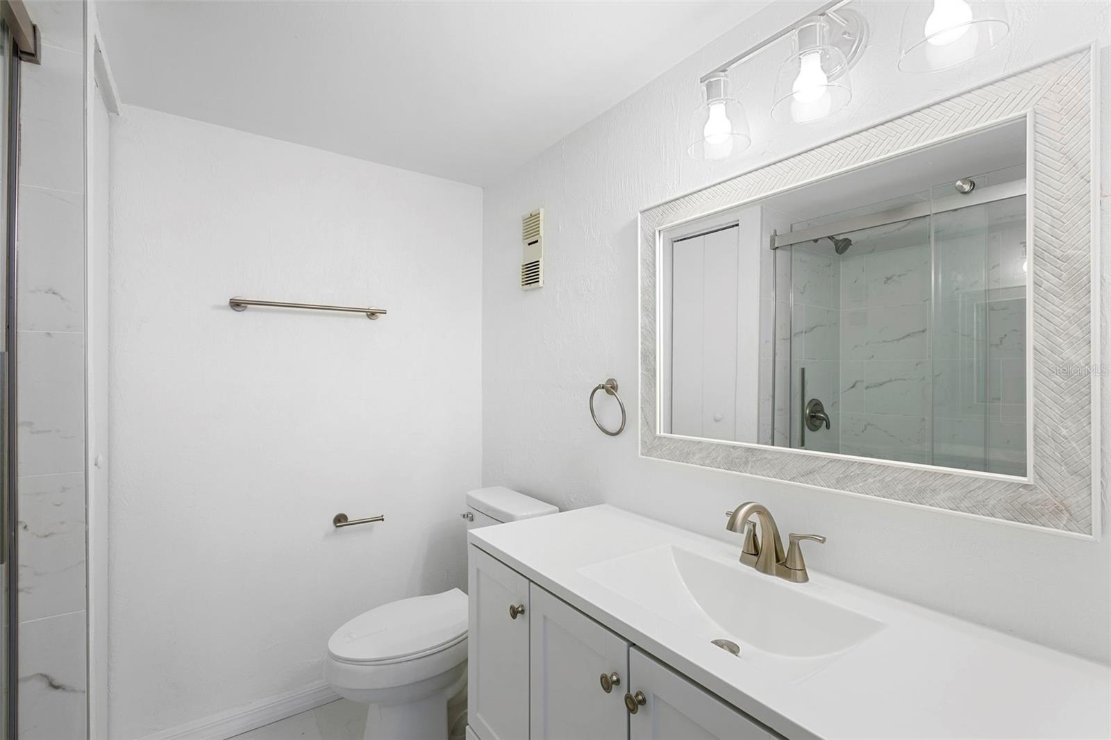 Image 33 of 50 For 1415 Ocean Shore Boulevard 511
