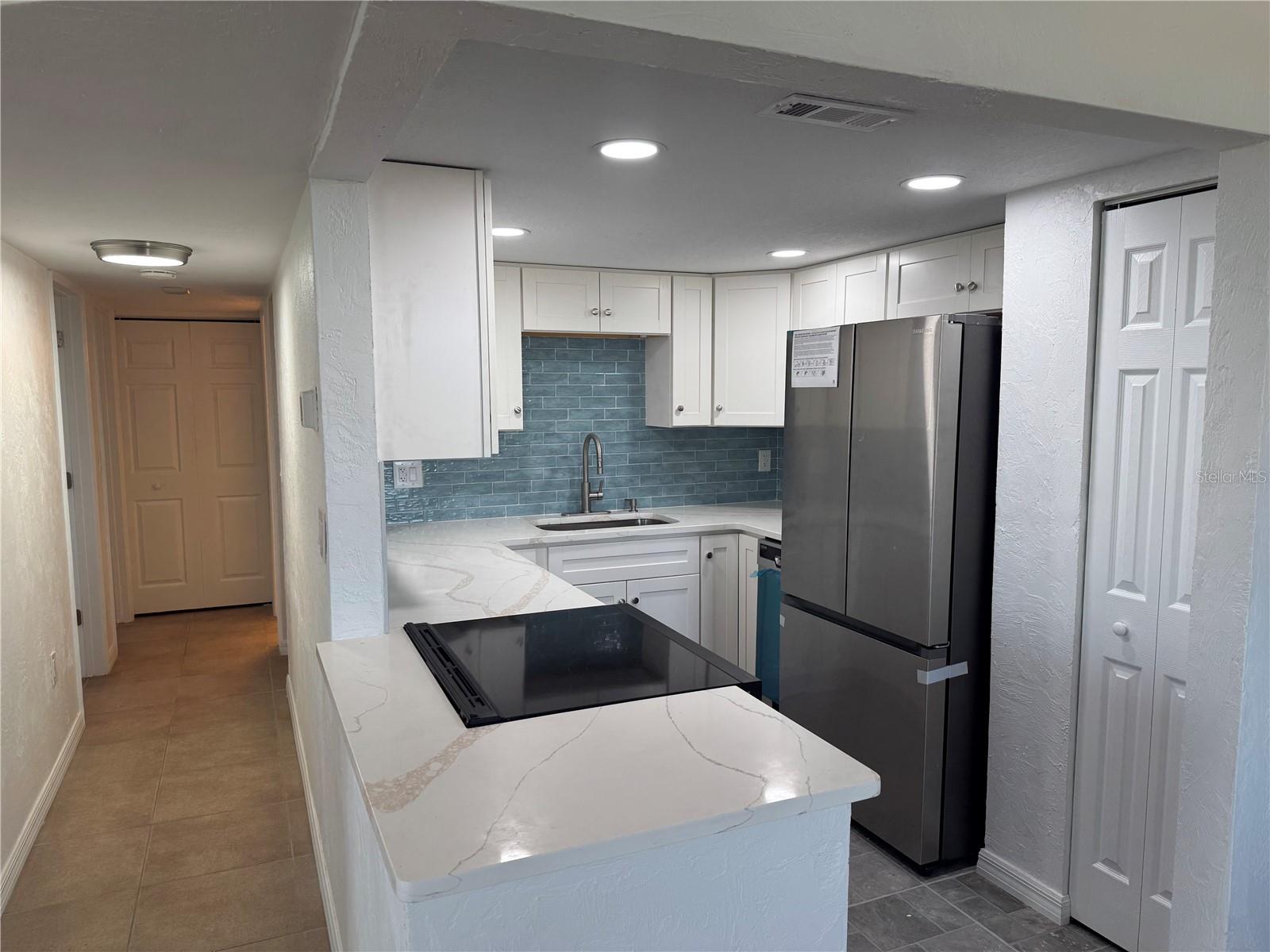Image 6 of 50 For 1415 Ocean Shore Boulevard 511
