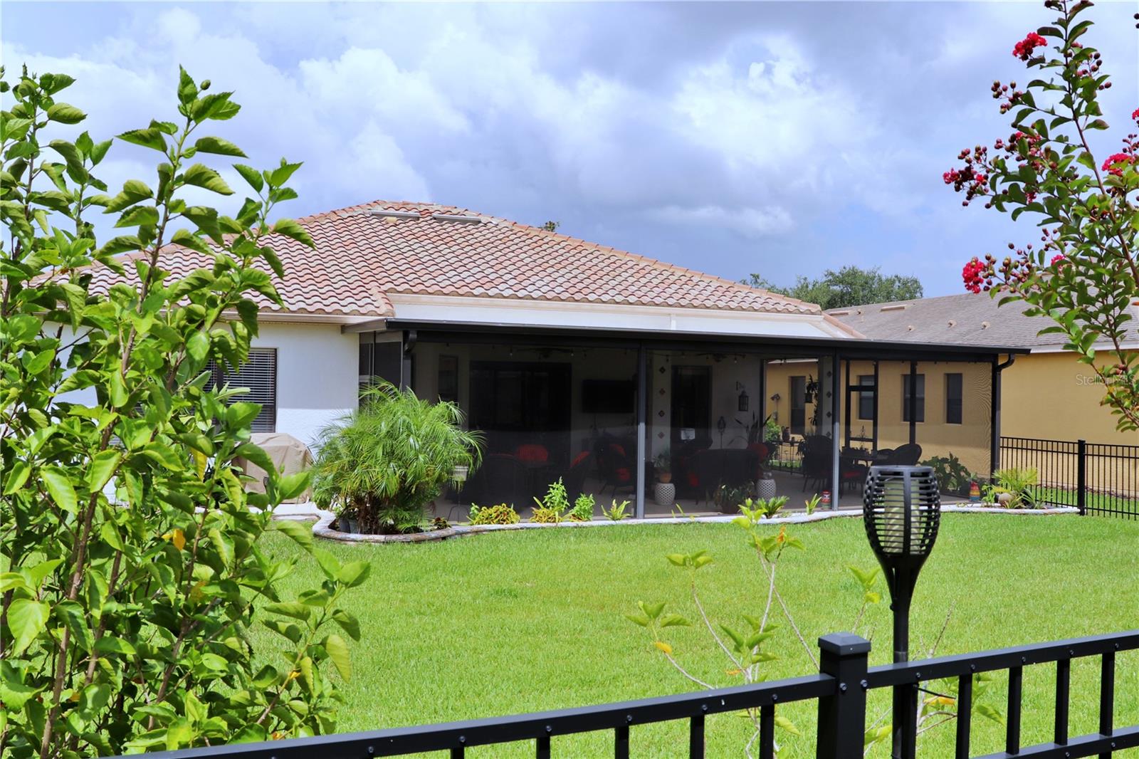 Image 10 of 77 For 890 Bella Viana Road