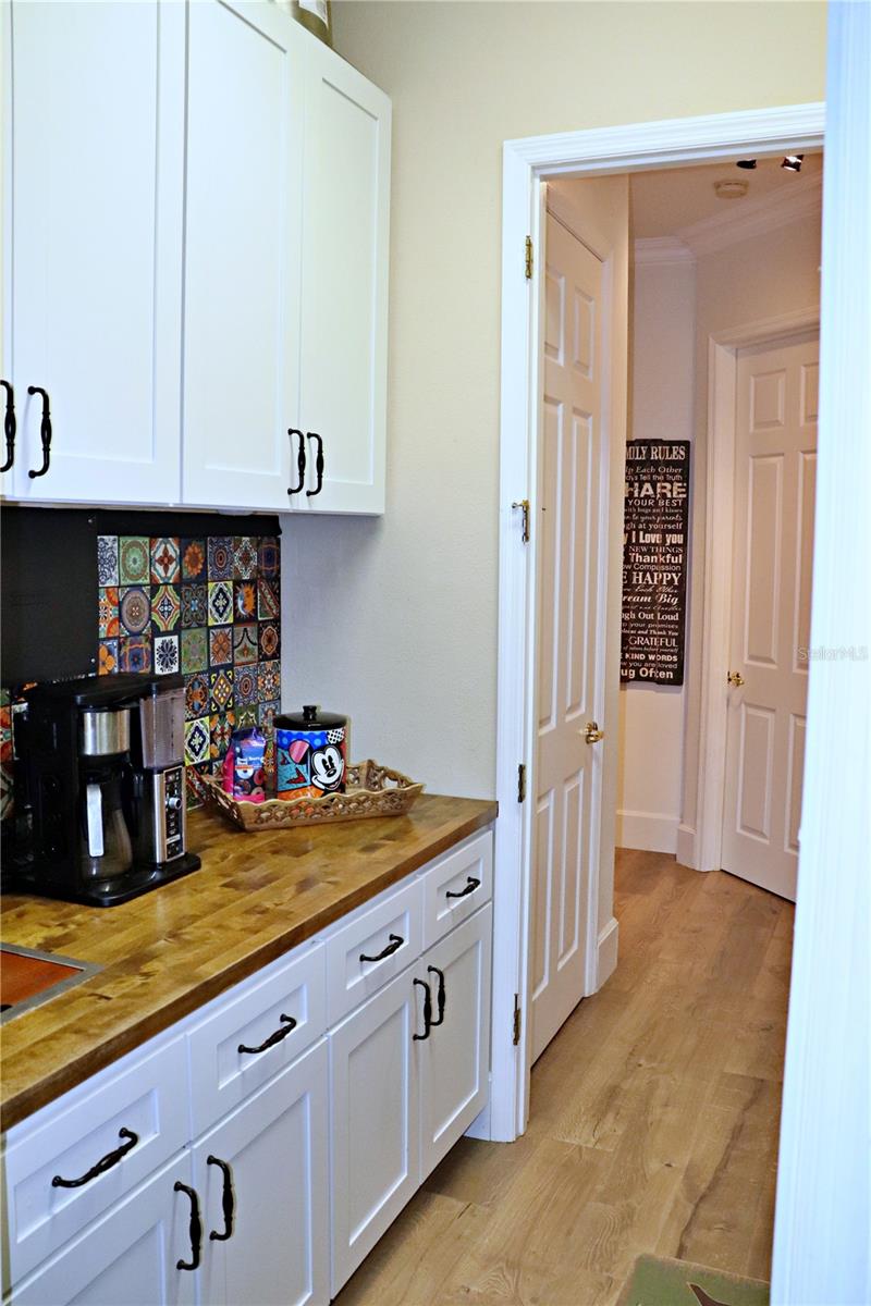 Image 37 of 77 For 890 Bella Viana Road