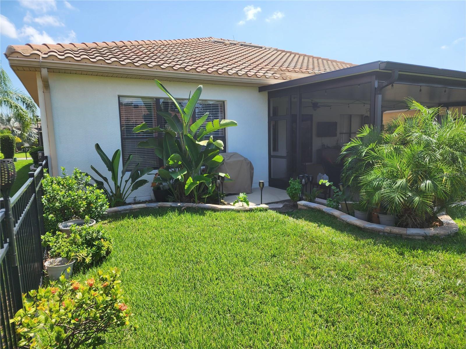 Image 7 of 77 For 890 Bella Viana Road