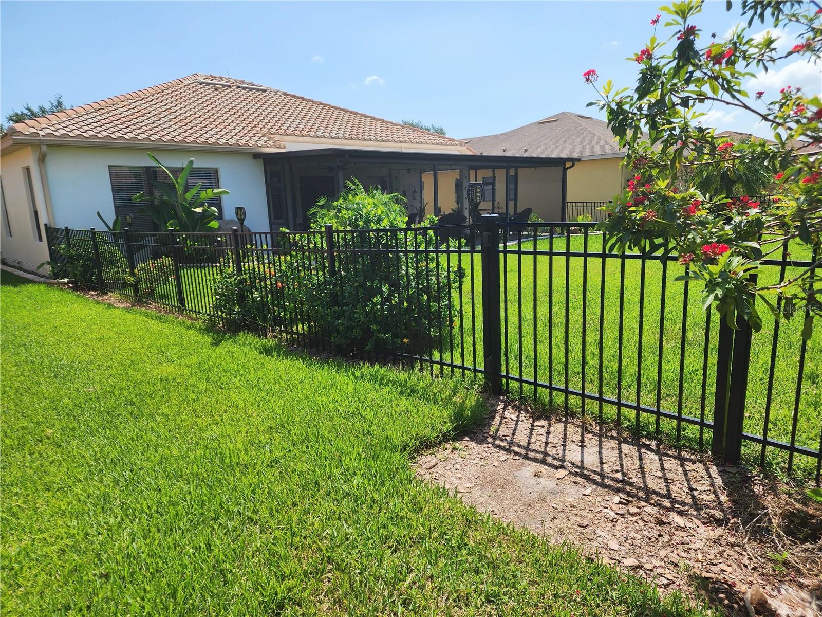 Image 9 of 77 For 890 Bella Viana Road