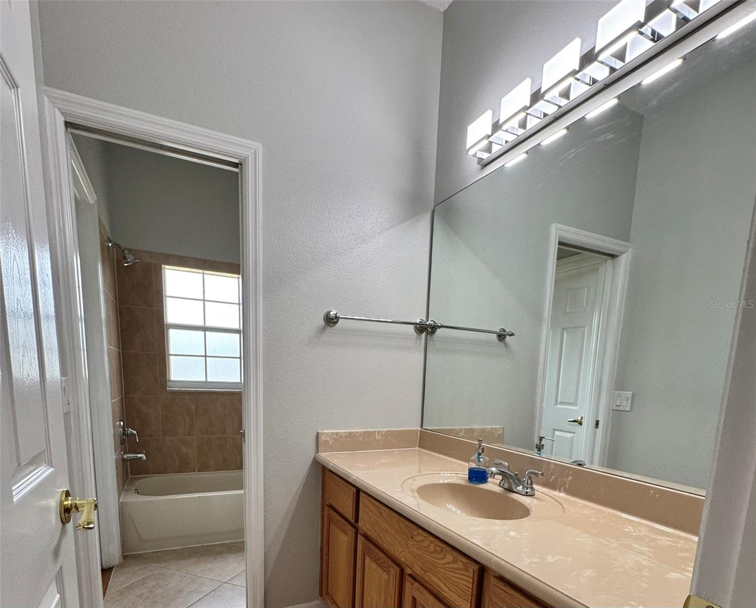 Image 11 of 12 For 3824 Greystone Legend Place