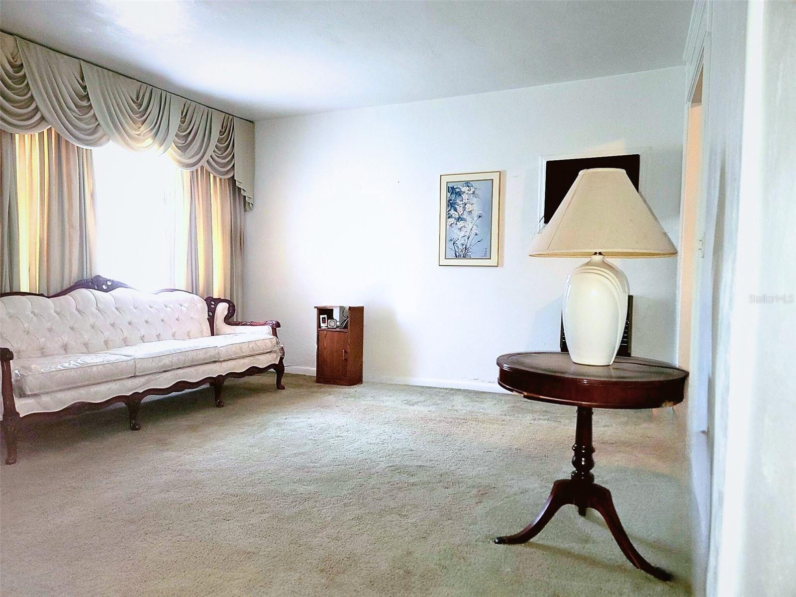 Image 4 of 13 For 3811 Guinyard Way