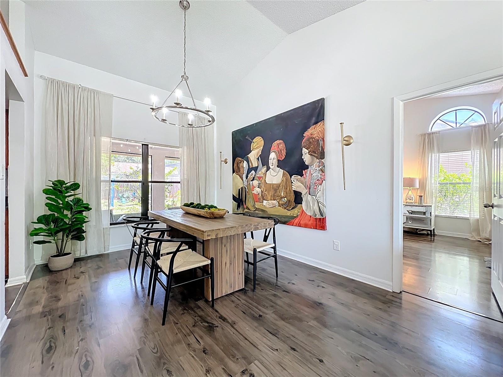 Image 12 of 68 For 1545 Trumbull Street