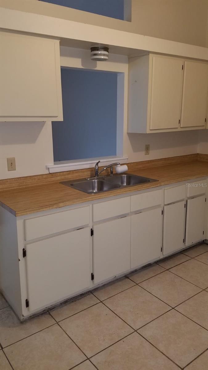 Image 6 of 20 For 1419 1st Avenue