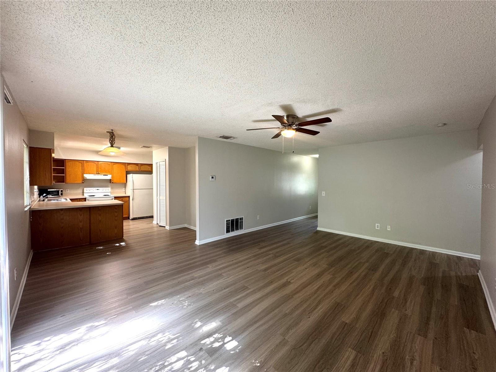 Image 3 of 23 For 3450 Harrow Lane