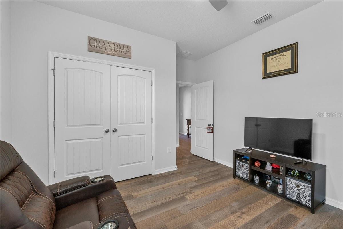 Image 30 of 49 For 3581 Keyworth Street