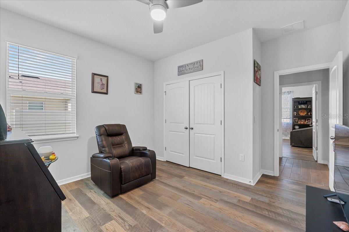 Image 32 of 49 For 3581 Keyworth Street
