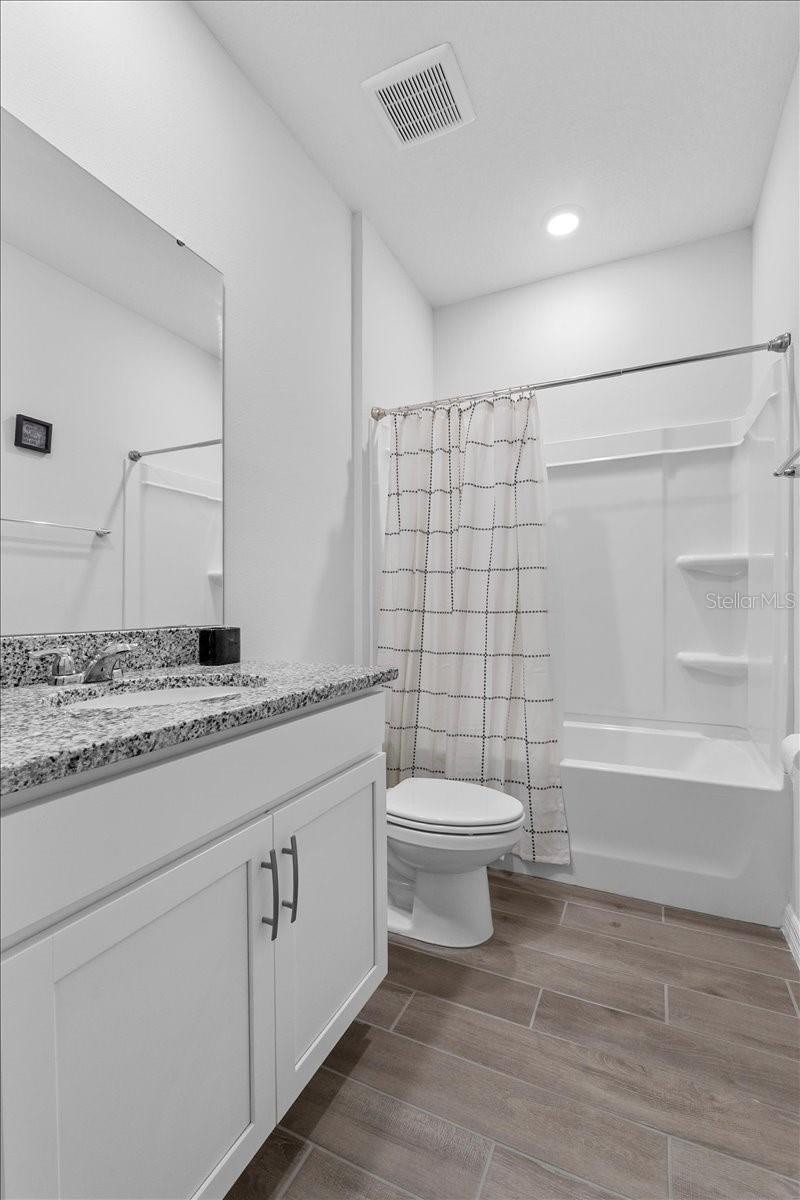 Image 33 of 49 For 3581 Keyworth Street