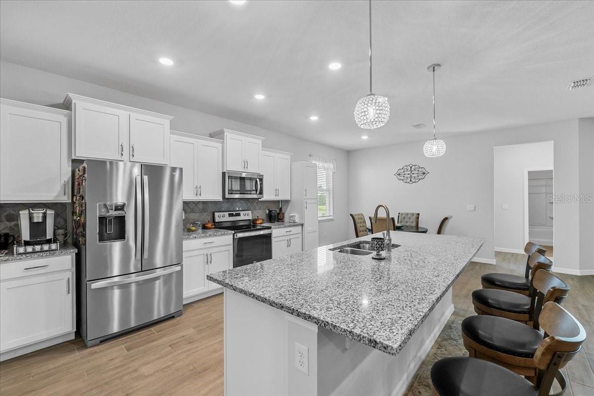Image 9 of 49 For 3581 Keyworth Street