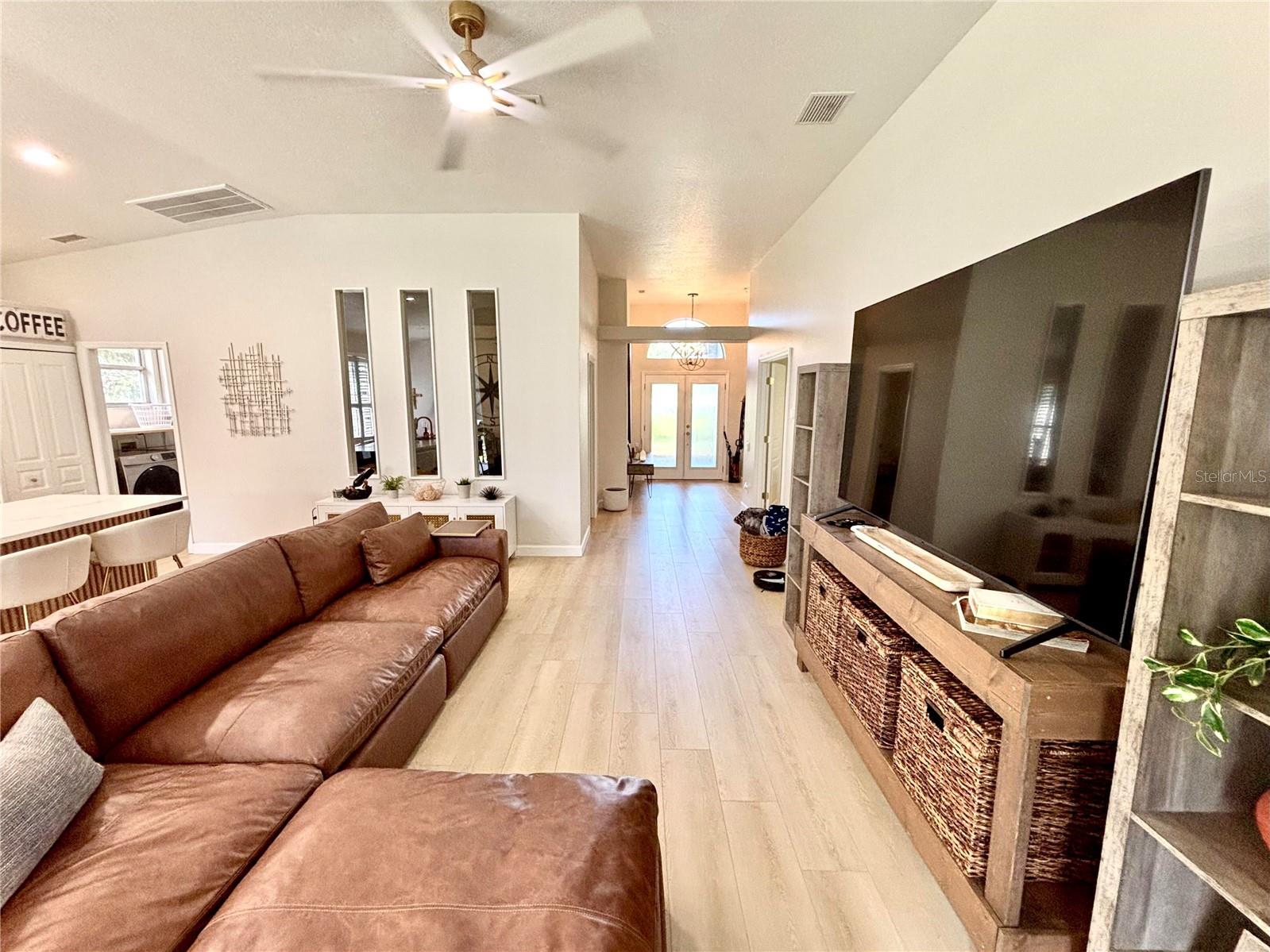 Image 7 of 31 For 8495 Idlewood Court