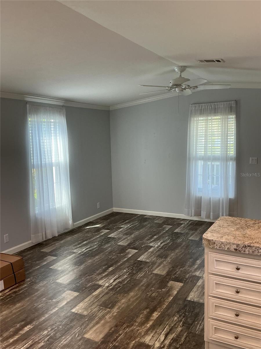 Image 8 of 17 For 7344 Adana Avenue