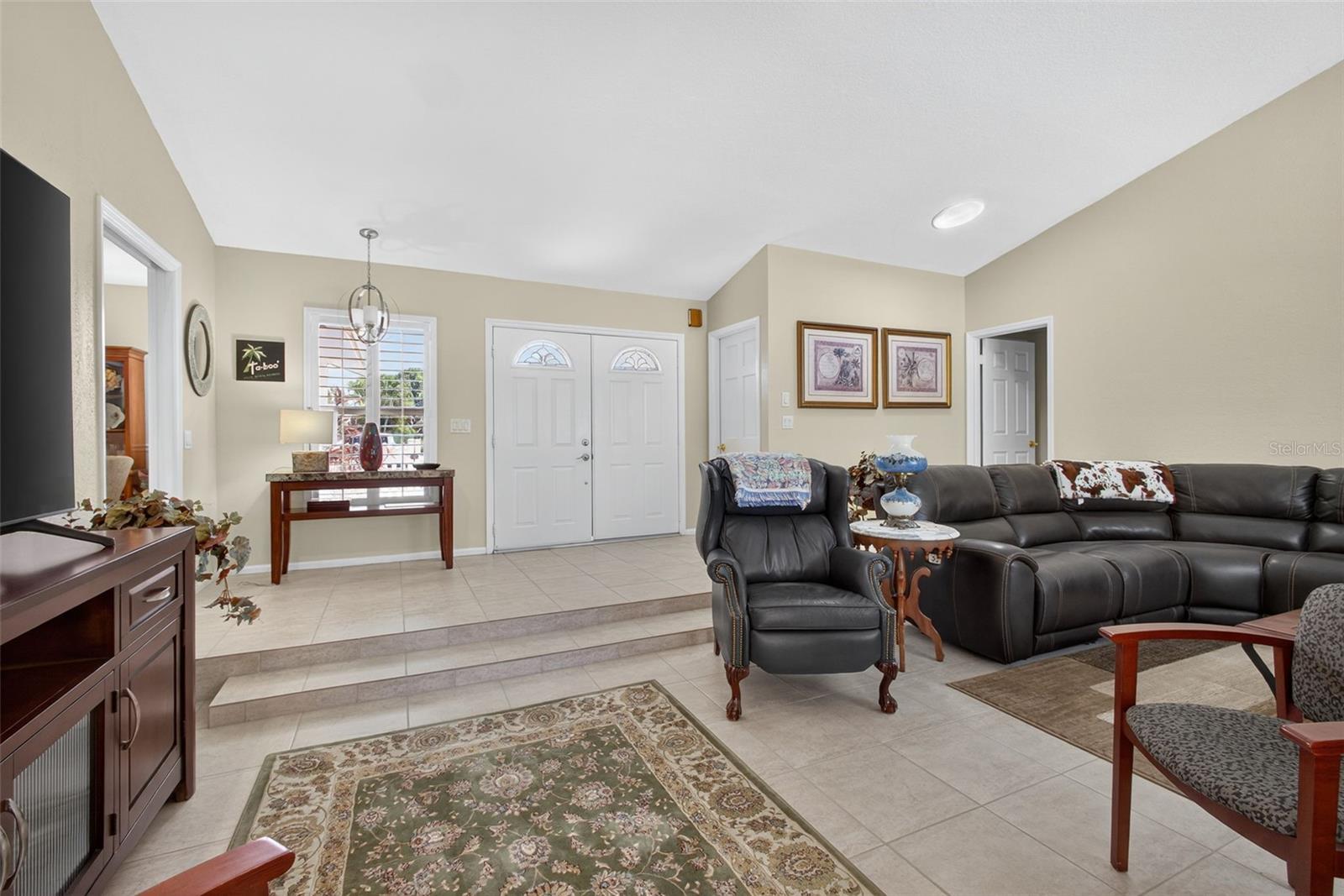 Image 11 of 61 For 4151 Linden Avenue
