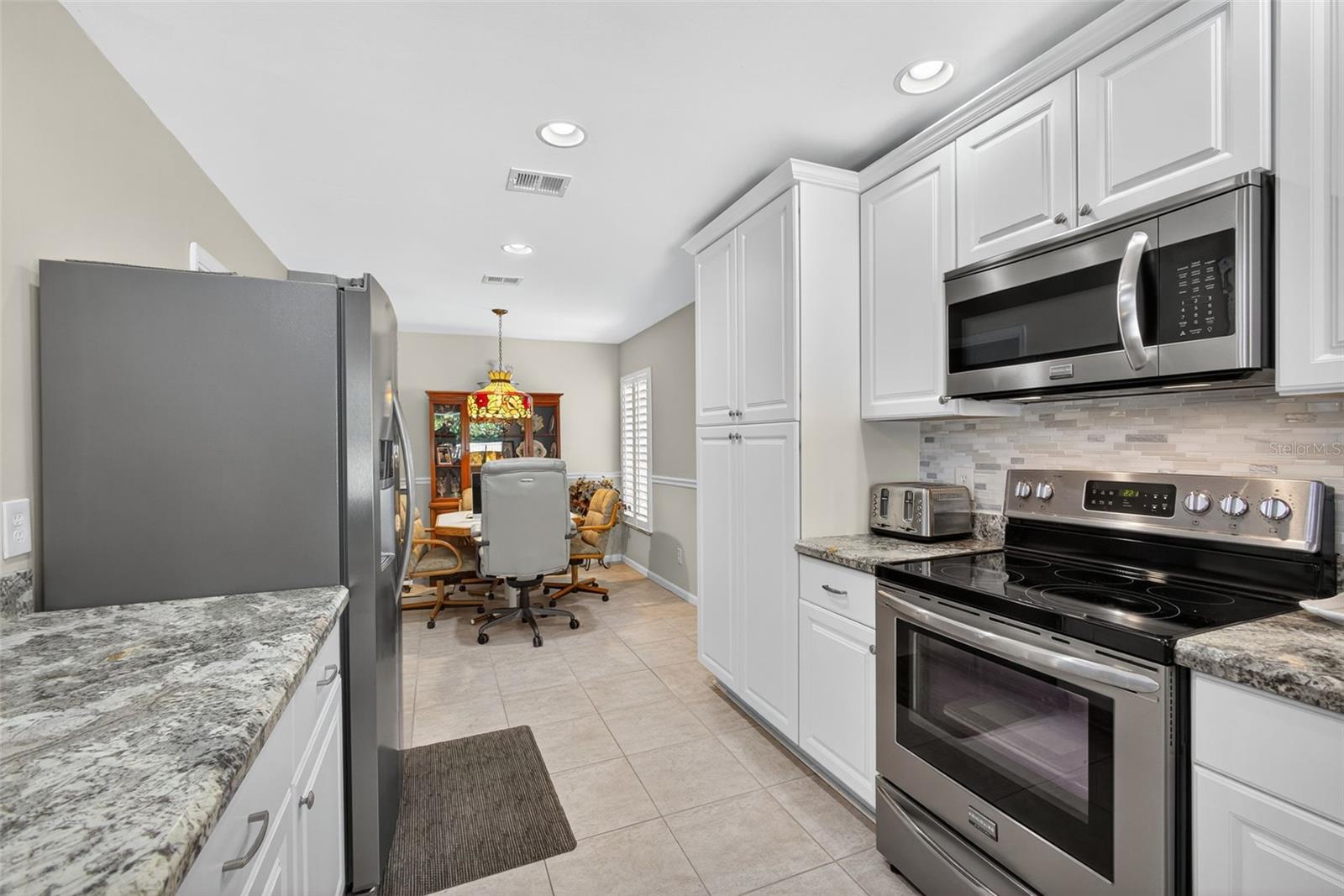 Image 24 of 61 For 4151 Linden Avenue