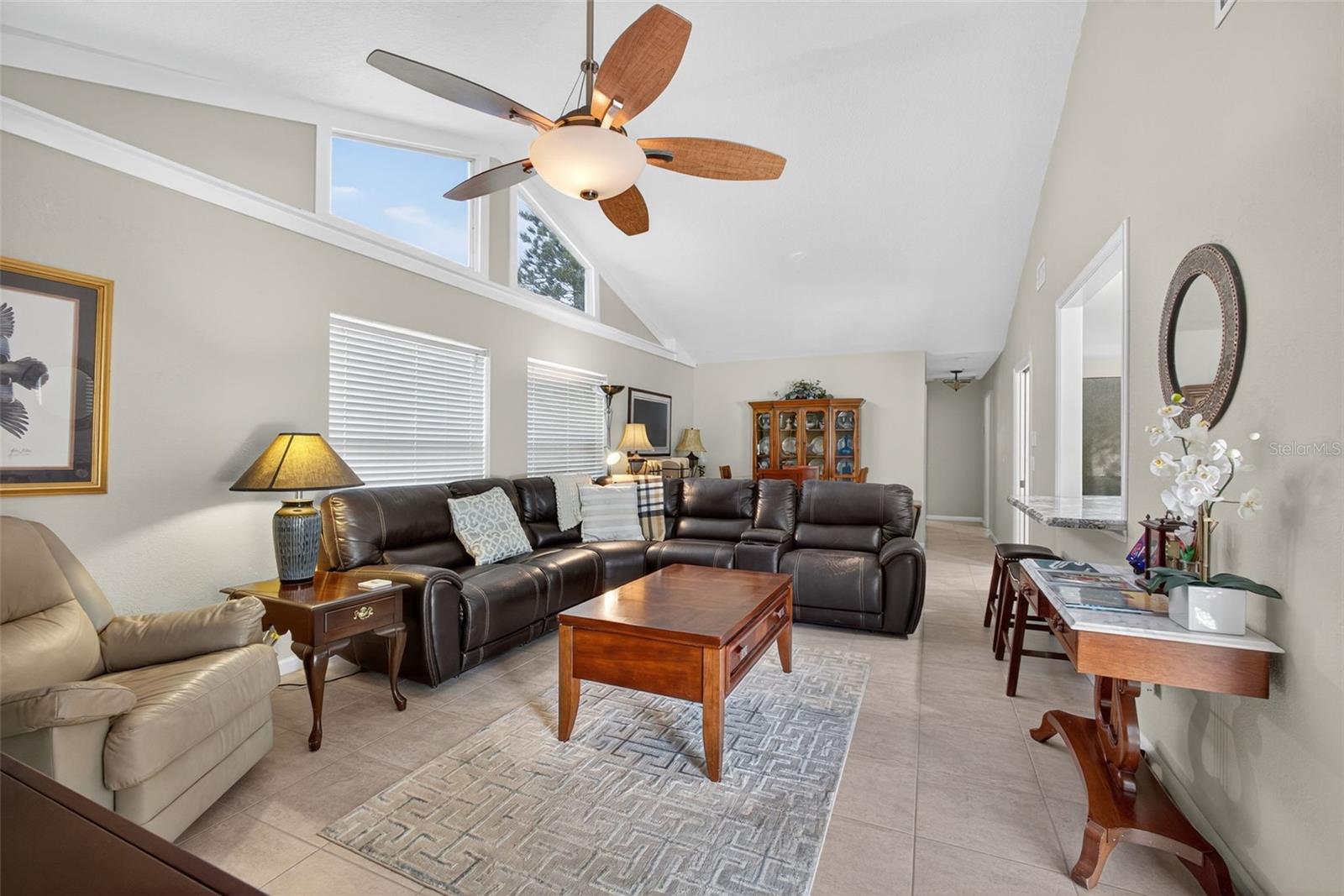 Image 36 of 61 For 4151 Linden Avenue