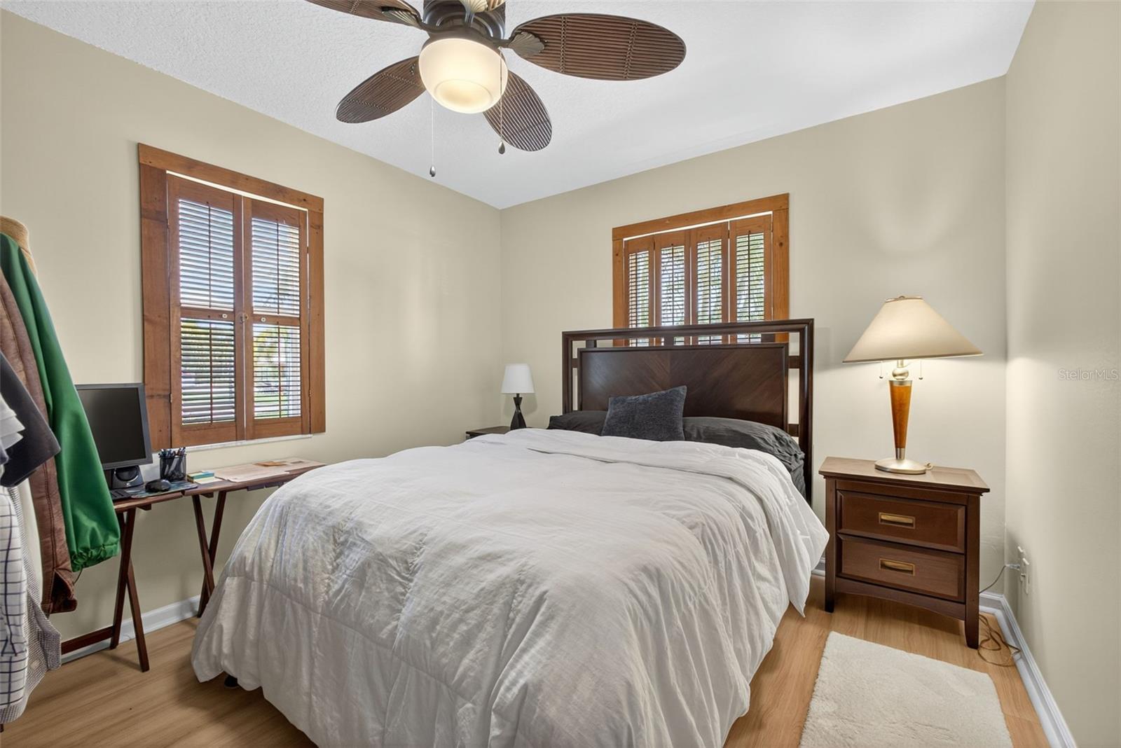Image 40 of 61 For 4151 Linden Avenue