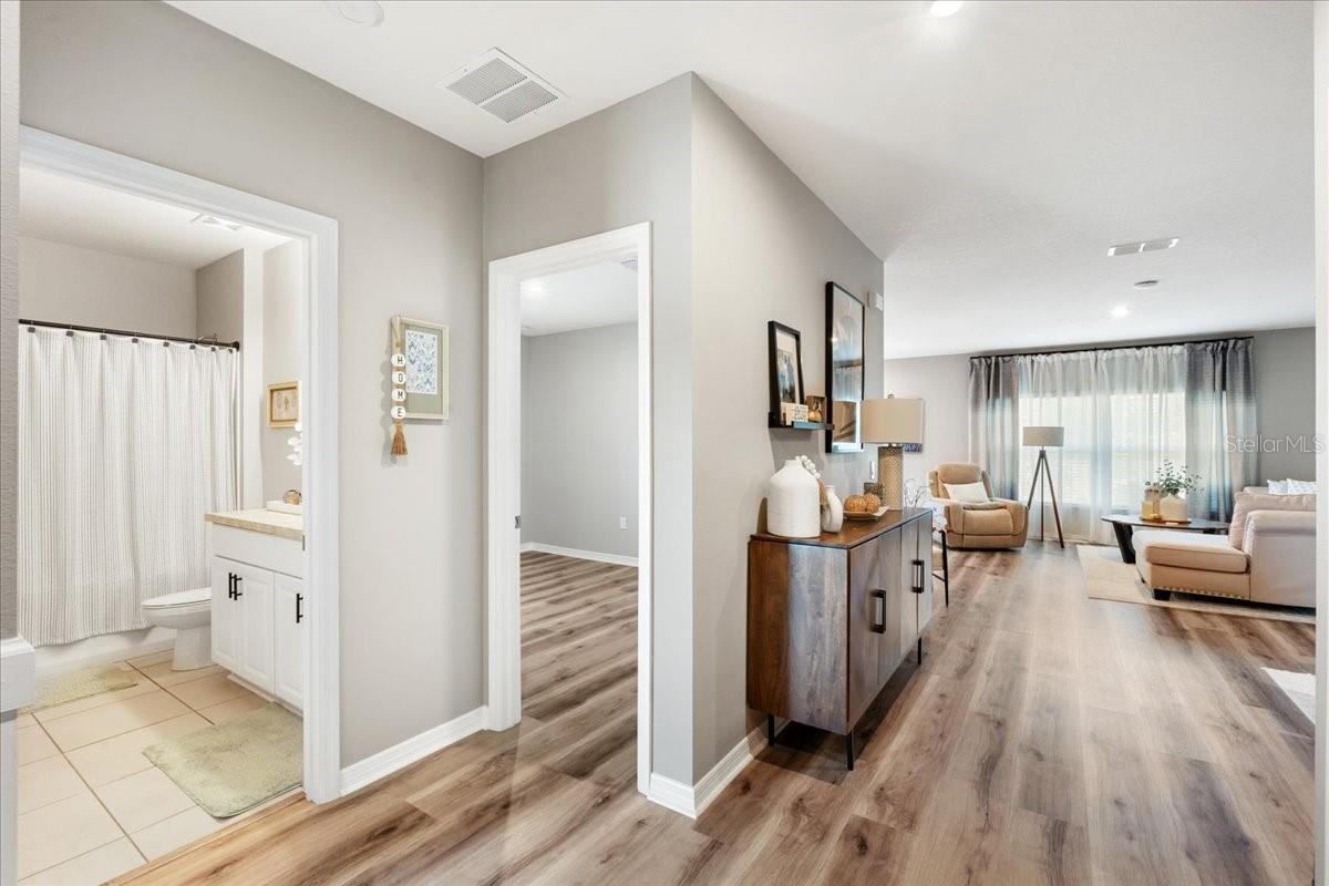 Image 2 of 21 For 2819 Parkfield Road